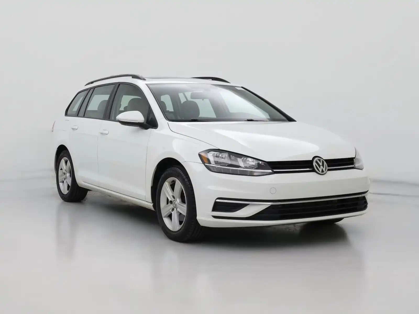 2018 Volkswagen Golf SportWagen TSI SE's photo