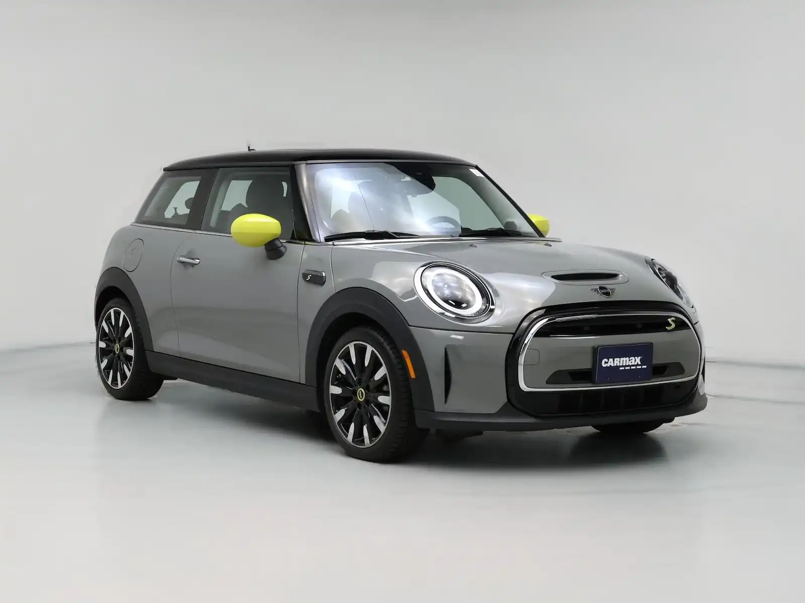 2023 MINI Hardtop Cooper SE's photo
