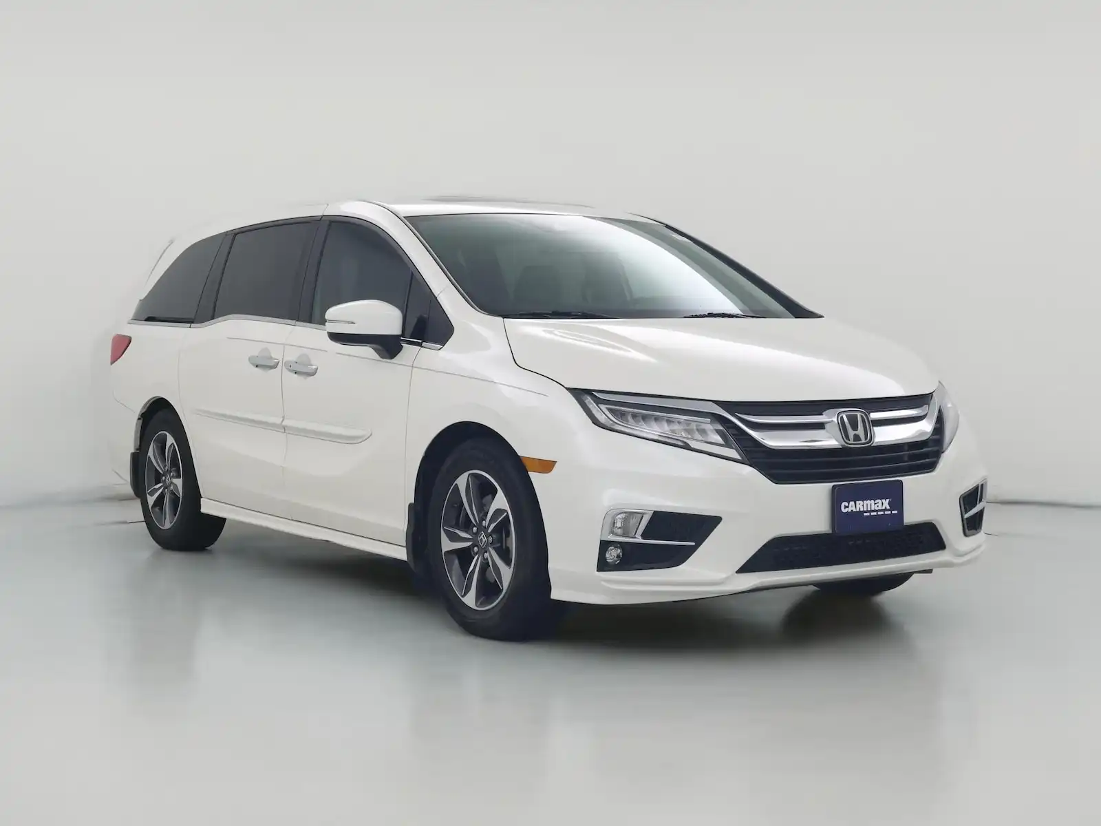 2019 Honda Odyssey Touring's photo