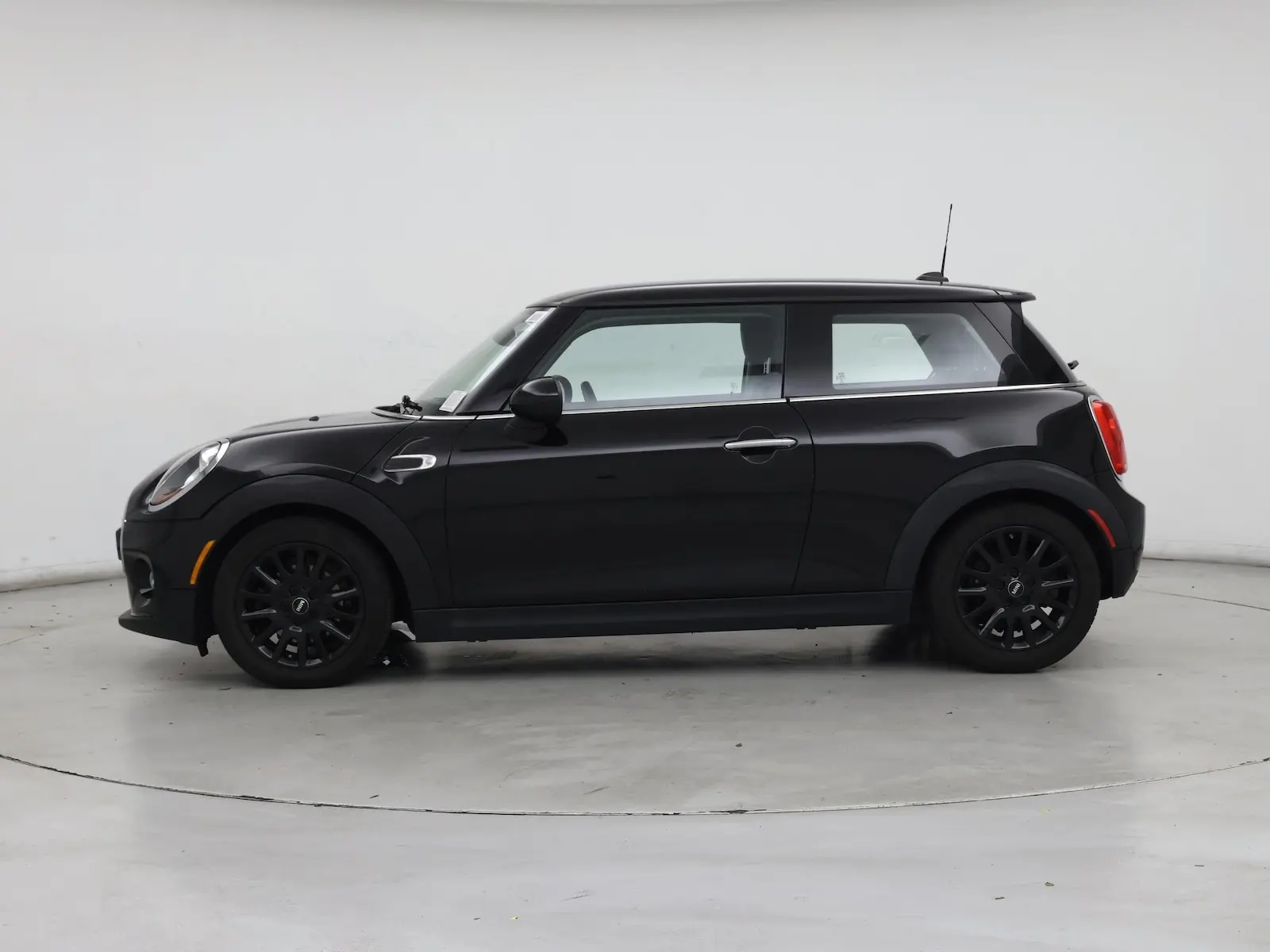 2017 MINI Cooper Base photo 4
