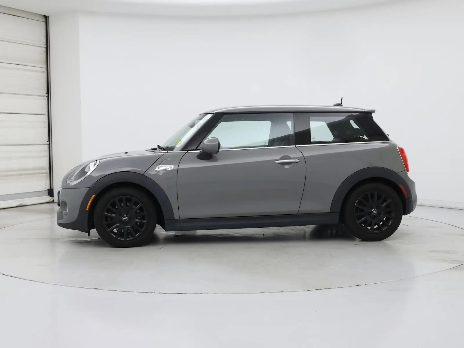 2019 MINI Hardtop Cooper S Classic photo 4