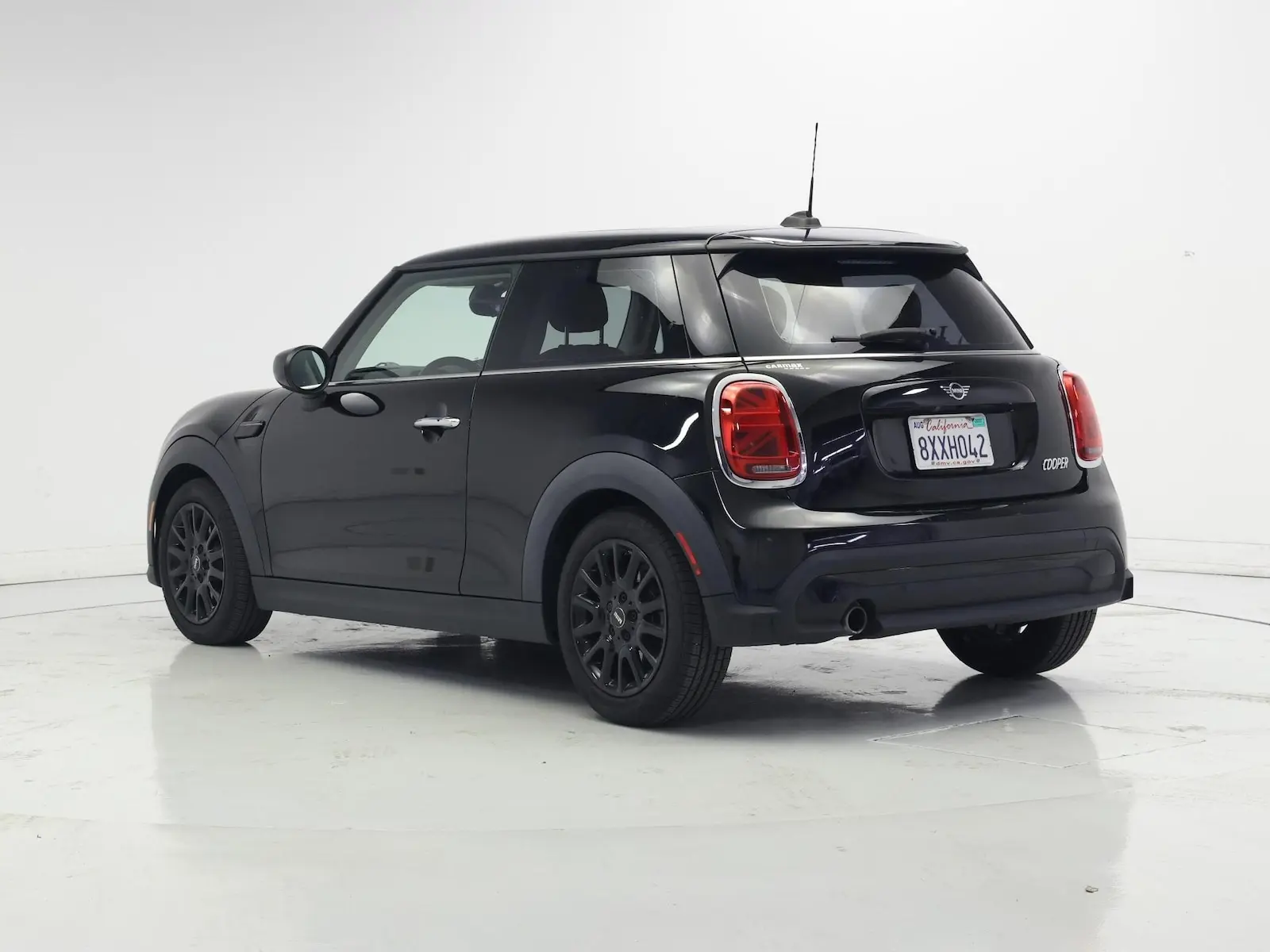 2022 MINI Hardtop Cooper Hardtop photo 3
