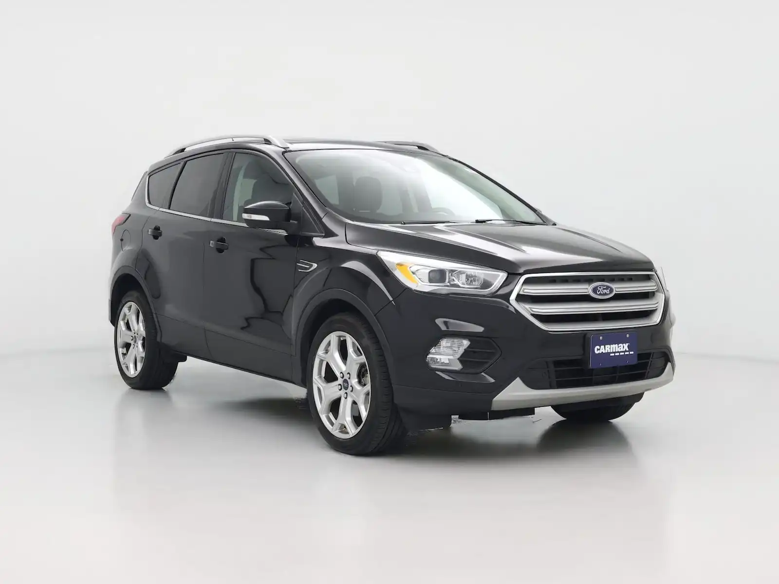 2019 Ford Escape Titanium 4WD's photo