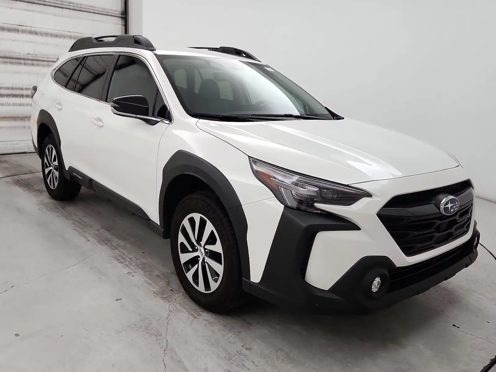 2024 Subaru Outback Premium's photo