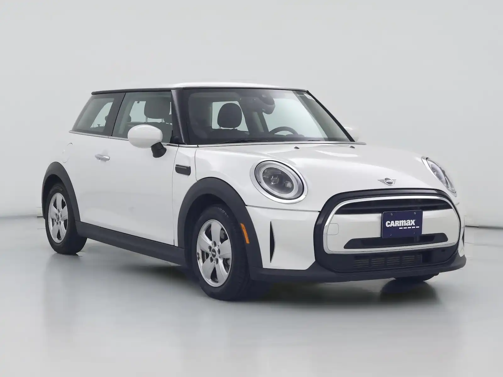 2024 MINI Hardtop Cooper's photo
