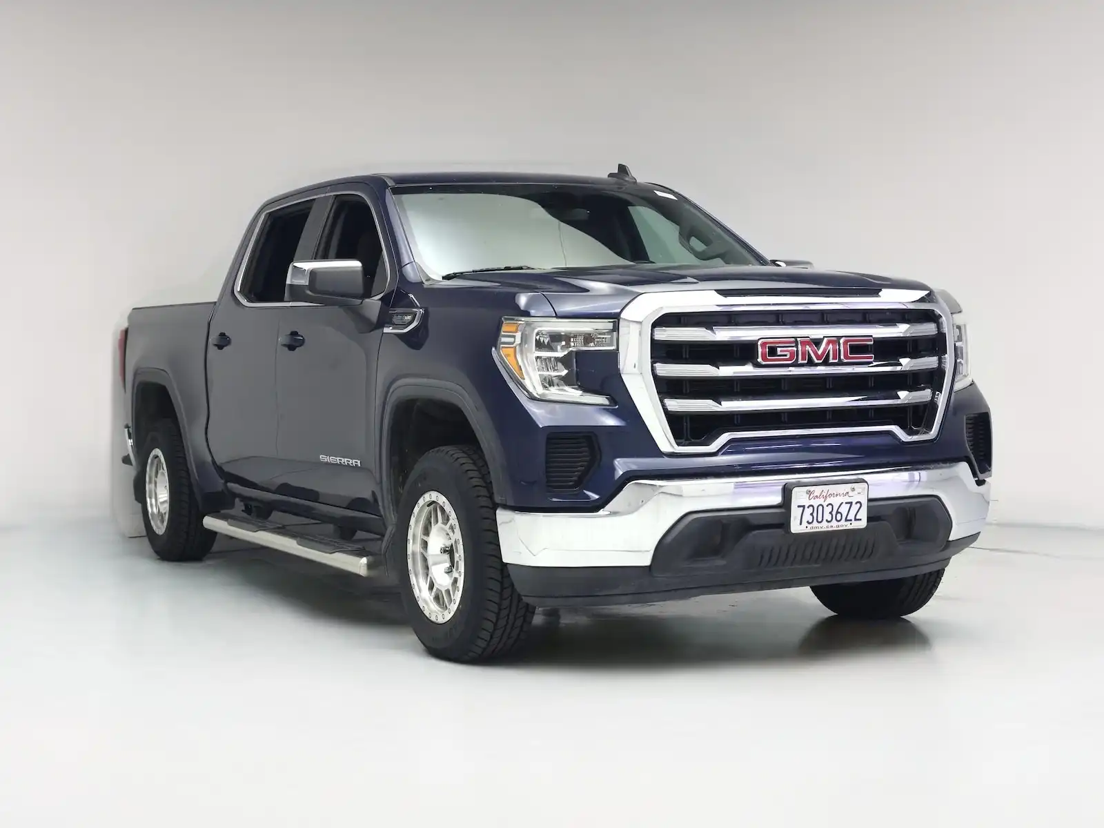2020 GMC Sierra SLE 2WD Crew Cab Short Box's photo