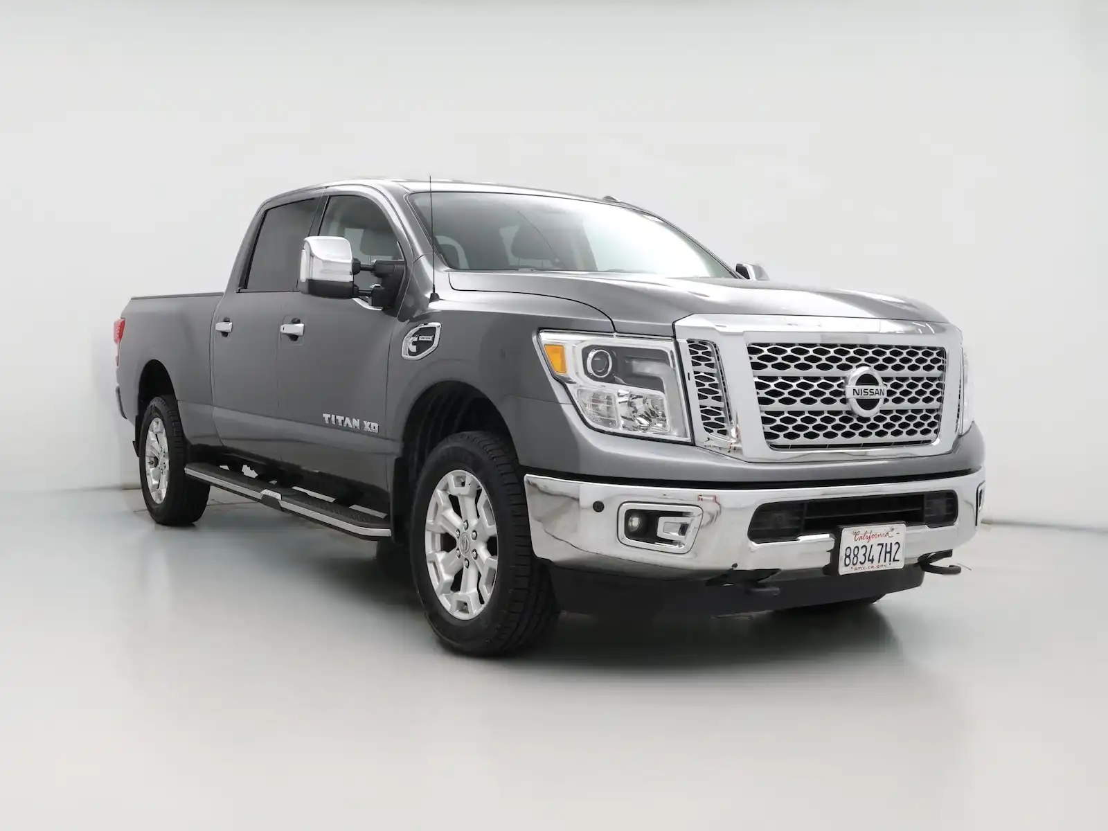 2016 Nissan Titan XD SL Diesel Crew Cab 2WD SWB's photo
