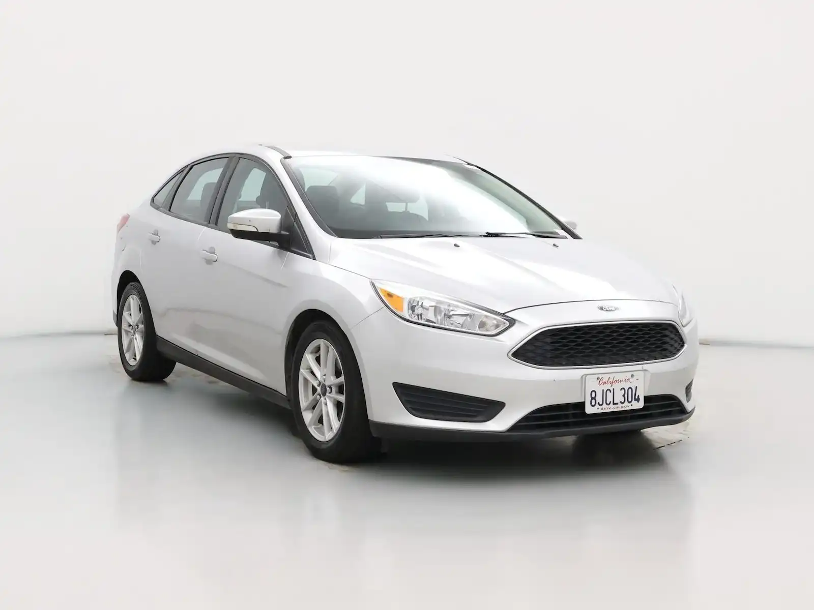 2017 Ford Focus SE Sedan's photo