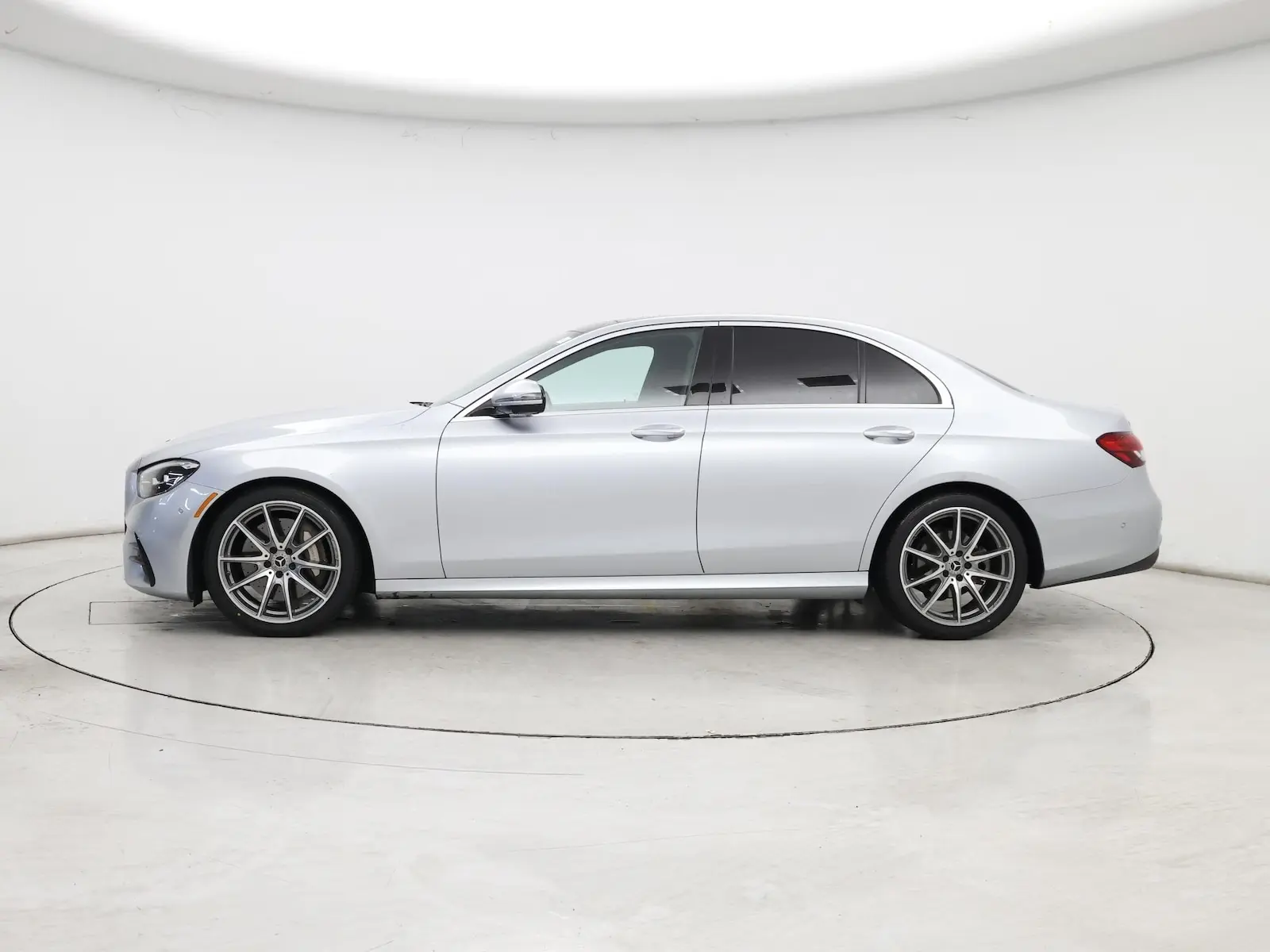 2021 Mercedes-Benz E-Class E350 photo 4