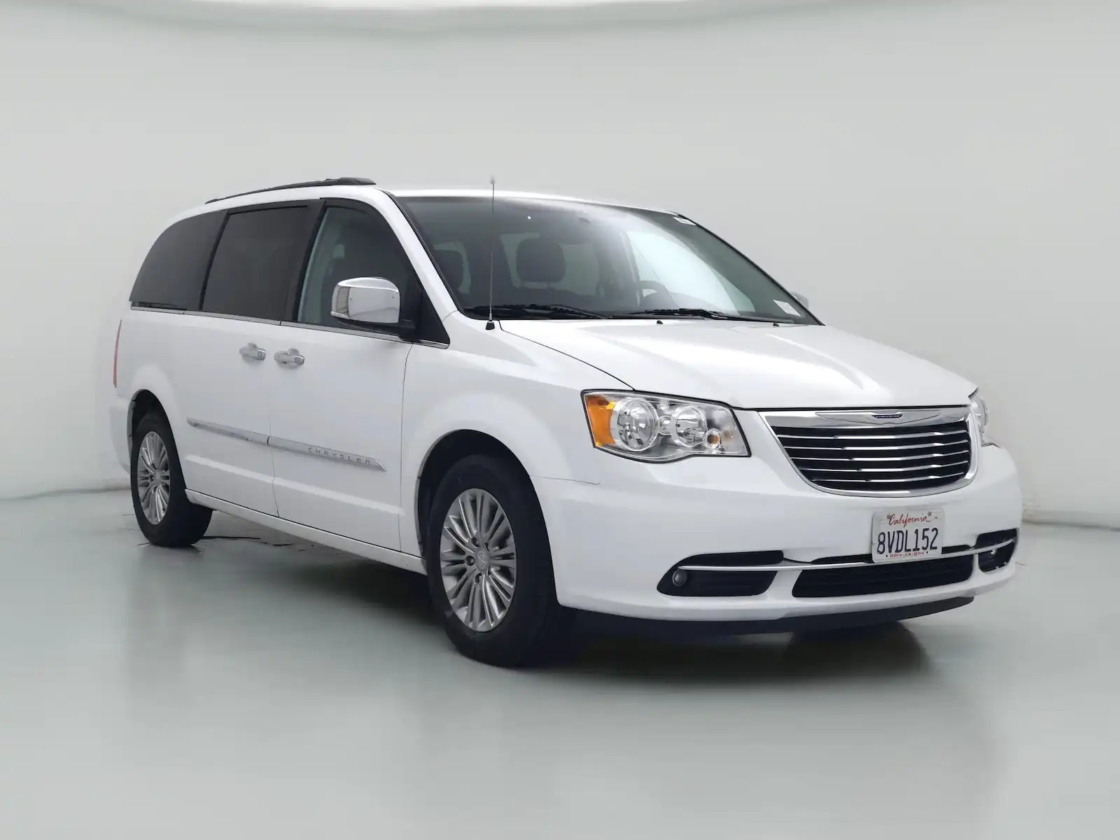 2015 Chrysler Town & Country Touring L's photo
