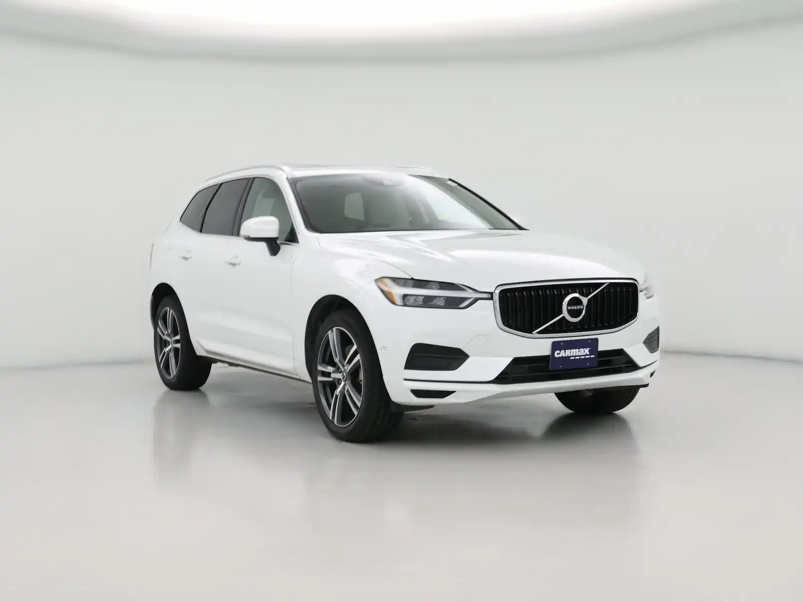 2018 Volvo XC60 T6 Momentum AWD's photo