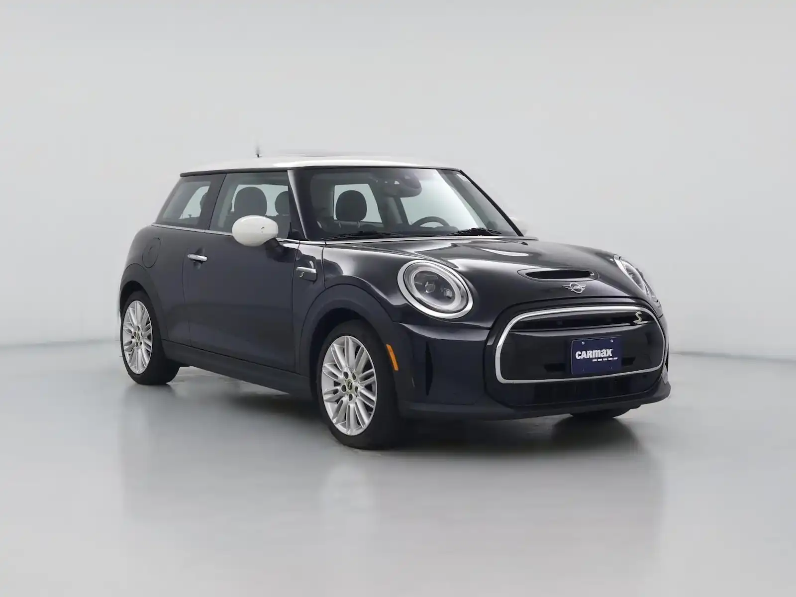 2024 MINI Hardtop Cooper SE's photo