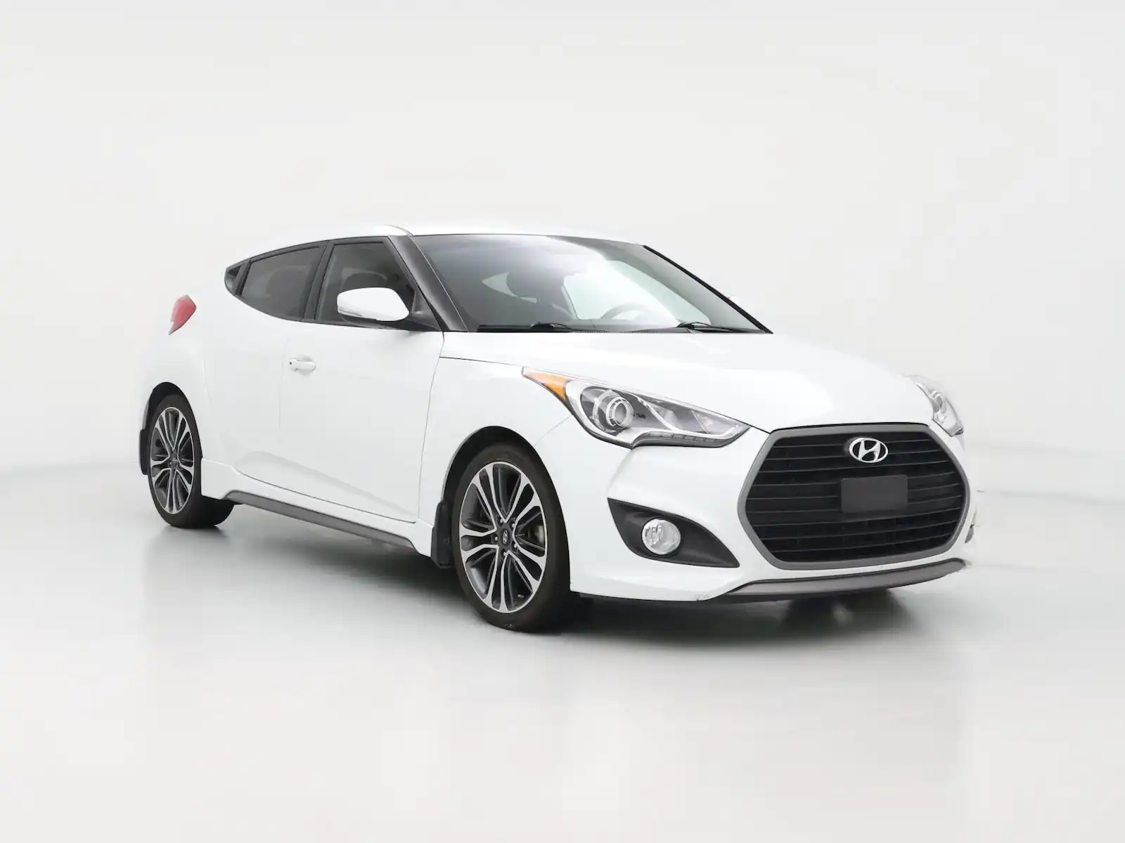 2016 Hyundai Veloster Turbo's photo
