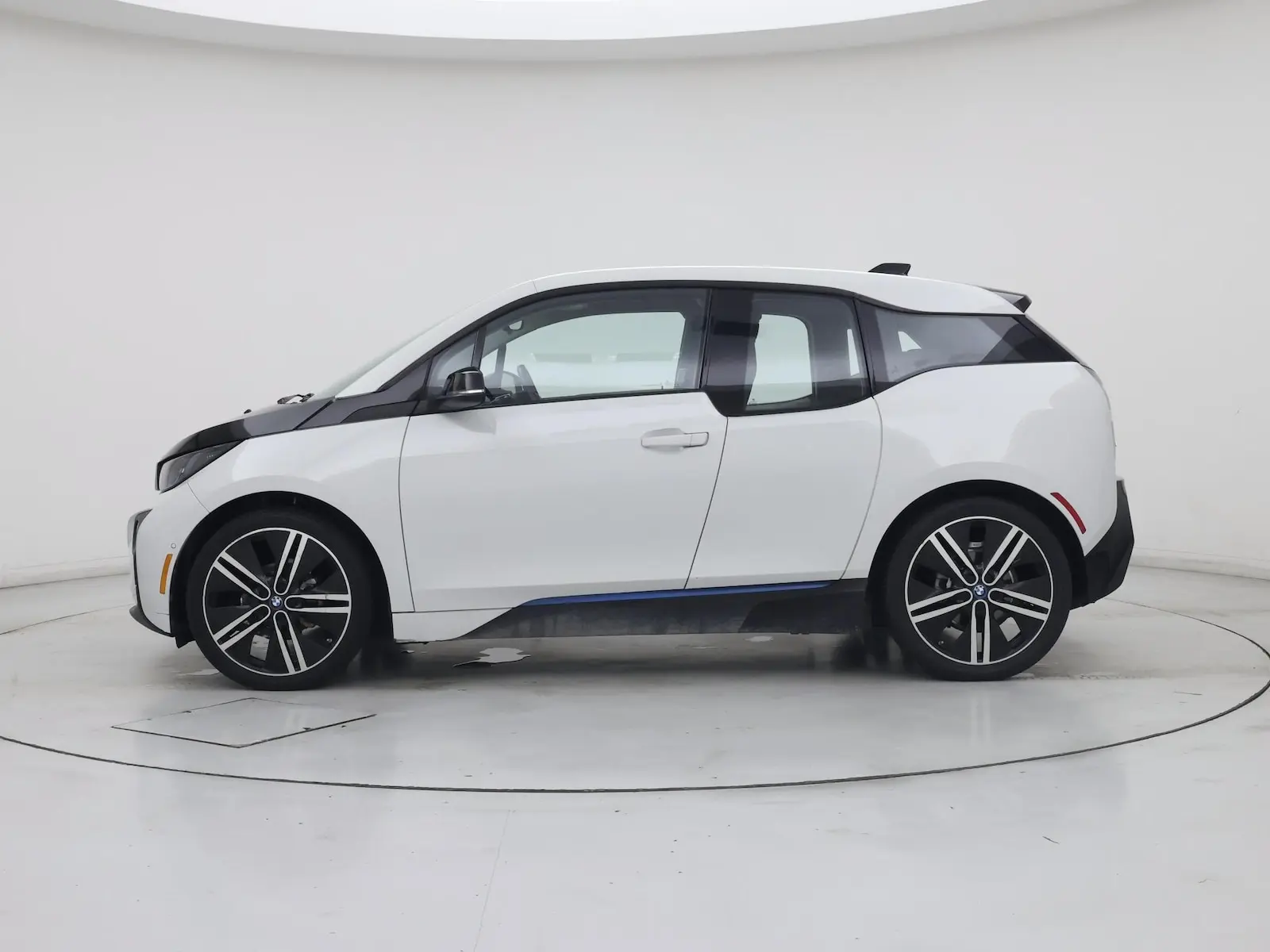 2017 BMW i3 94 Ah with Range Extender photo 4