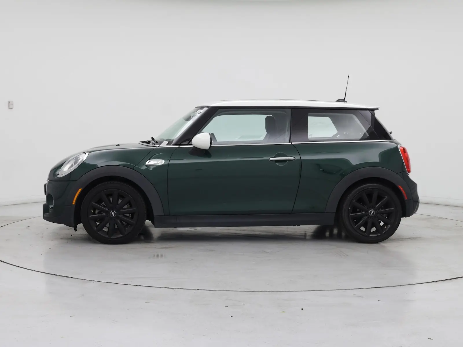 2015 MINI Cooper S photo 4