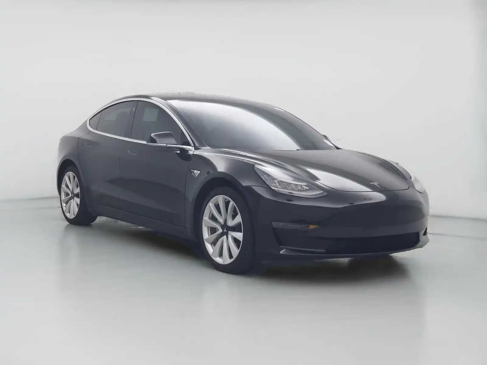 2019 Tesla Model 3 Standard Range Plus's photo