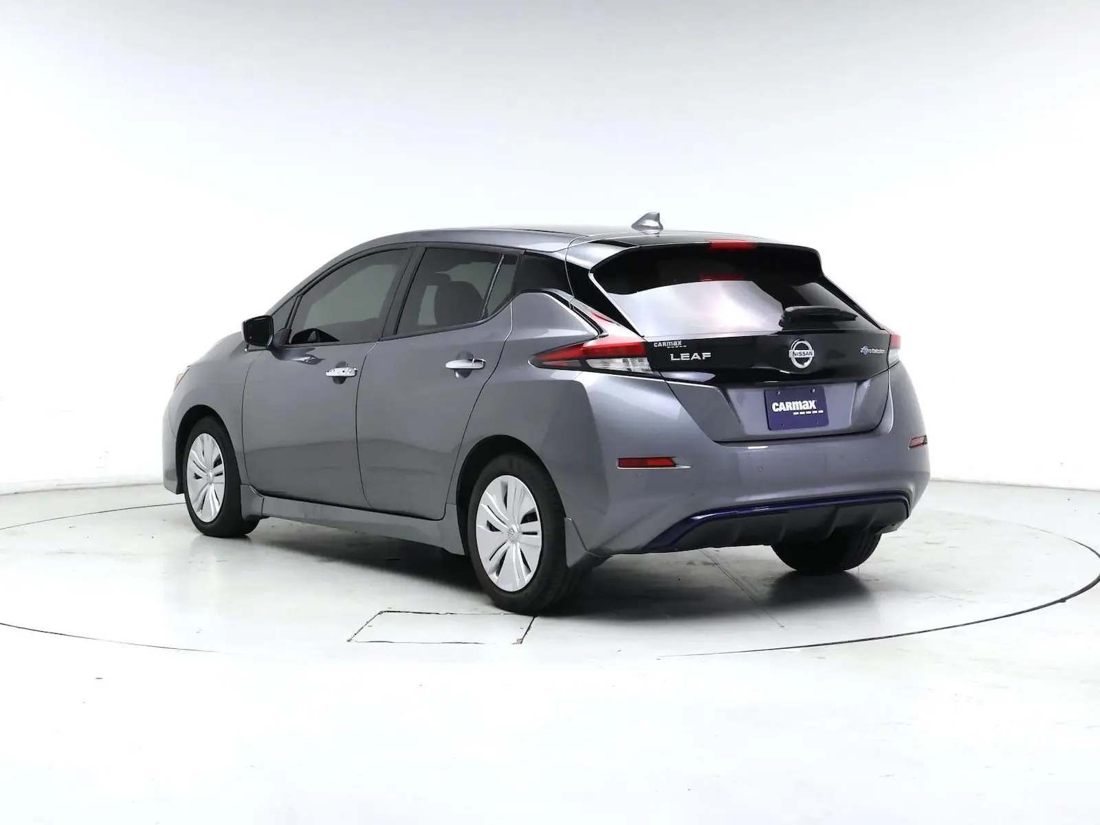 2022 Nissan Leaf S photo 3