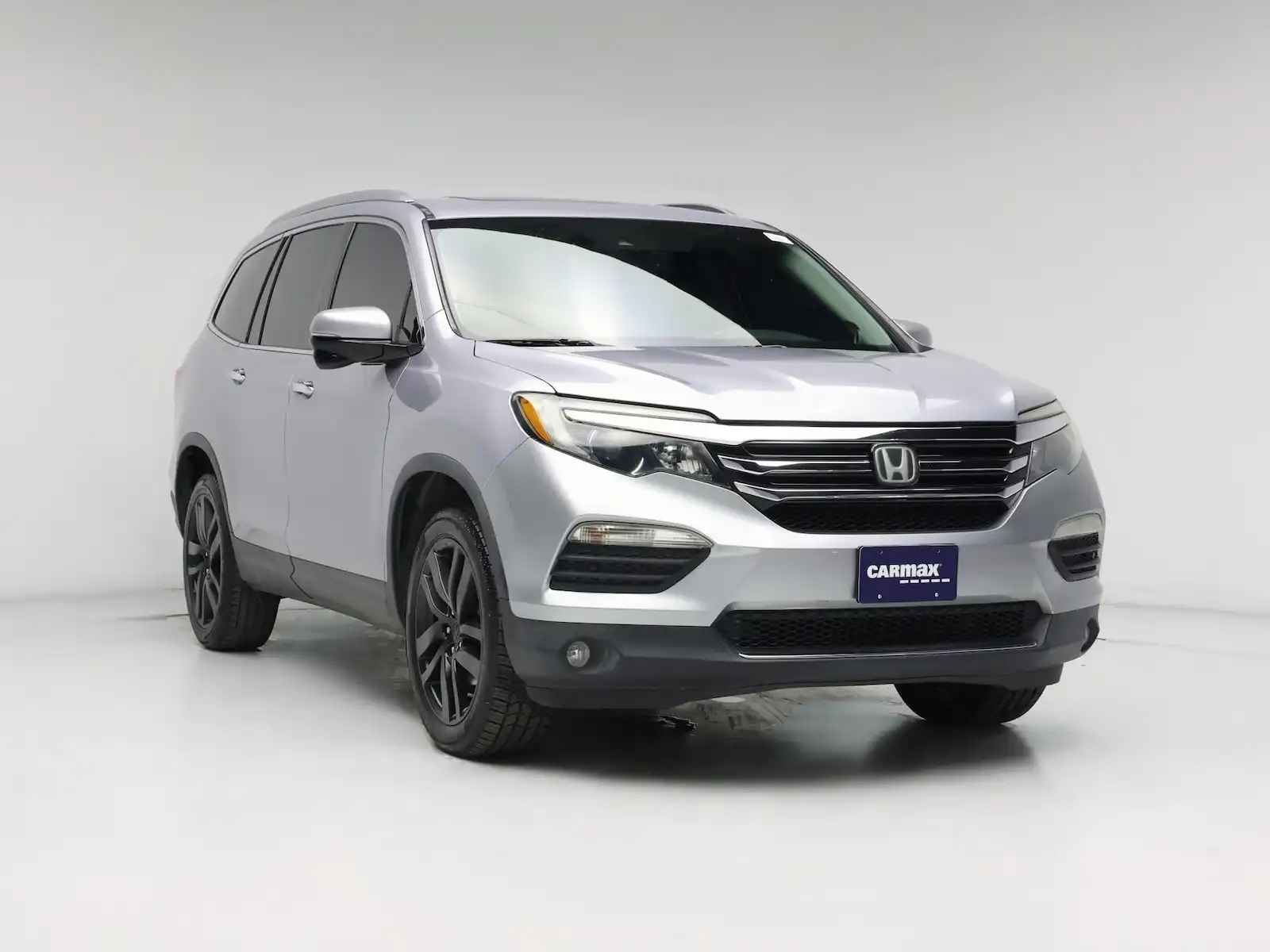 2018 Honda Pilot Touring 2WD's photo