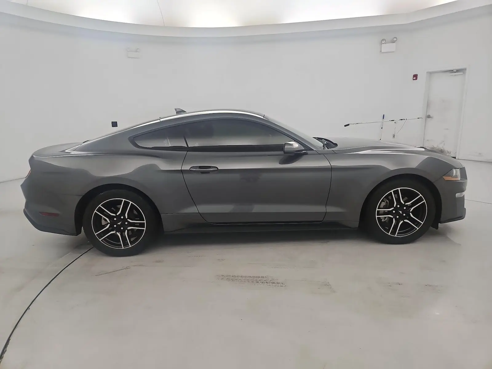 2023 Ford Mustang EcoBoost Coupe photo 4