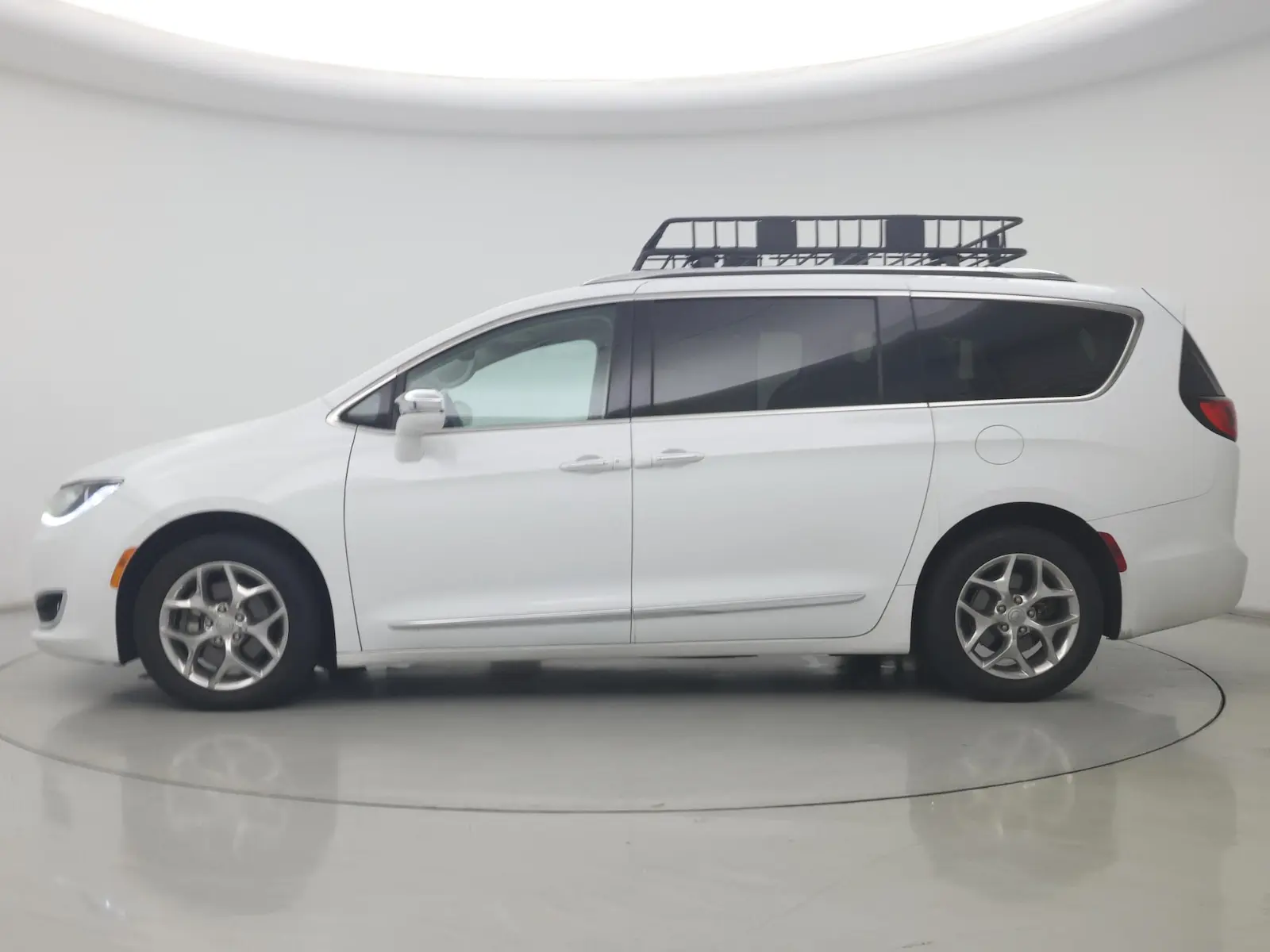 2017 Chrysler Pacifica Limited photo 4