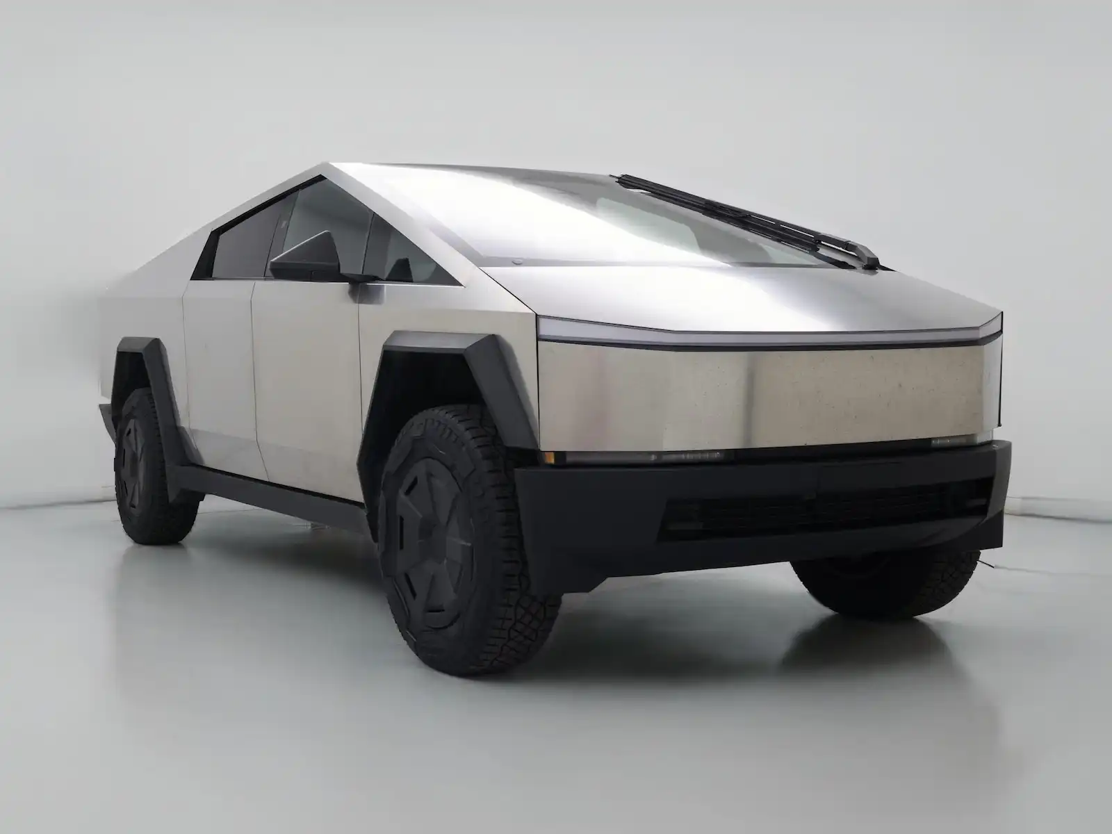 2025 Tesla Cybertruck AWD's photo
