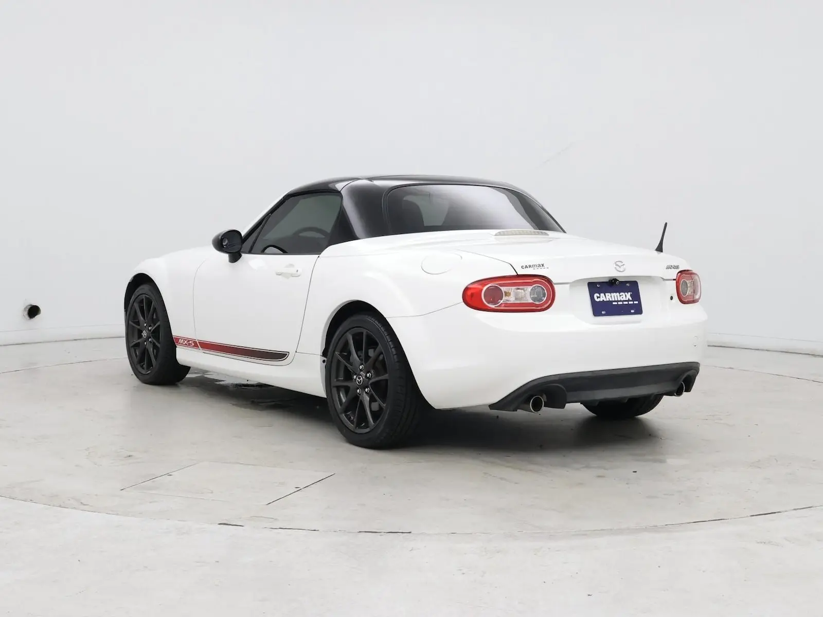 2014 Mazda MX-5 Miata 2.0 Touring Hard Top Auto photo 3