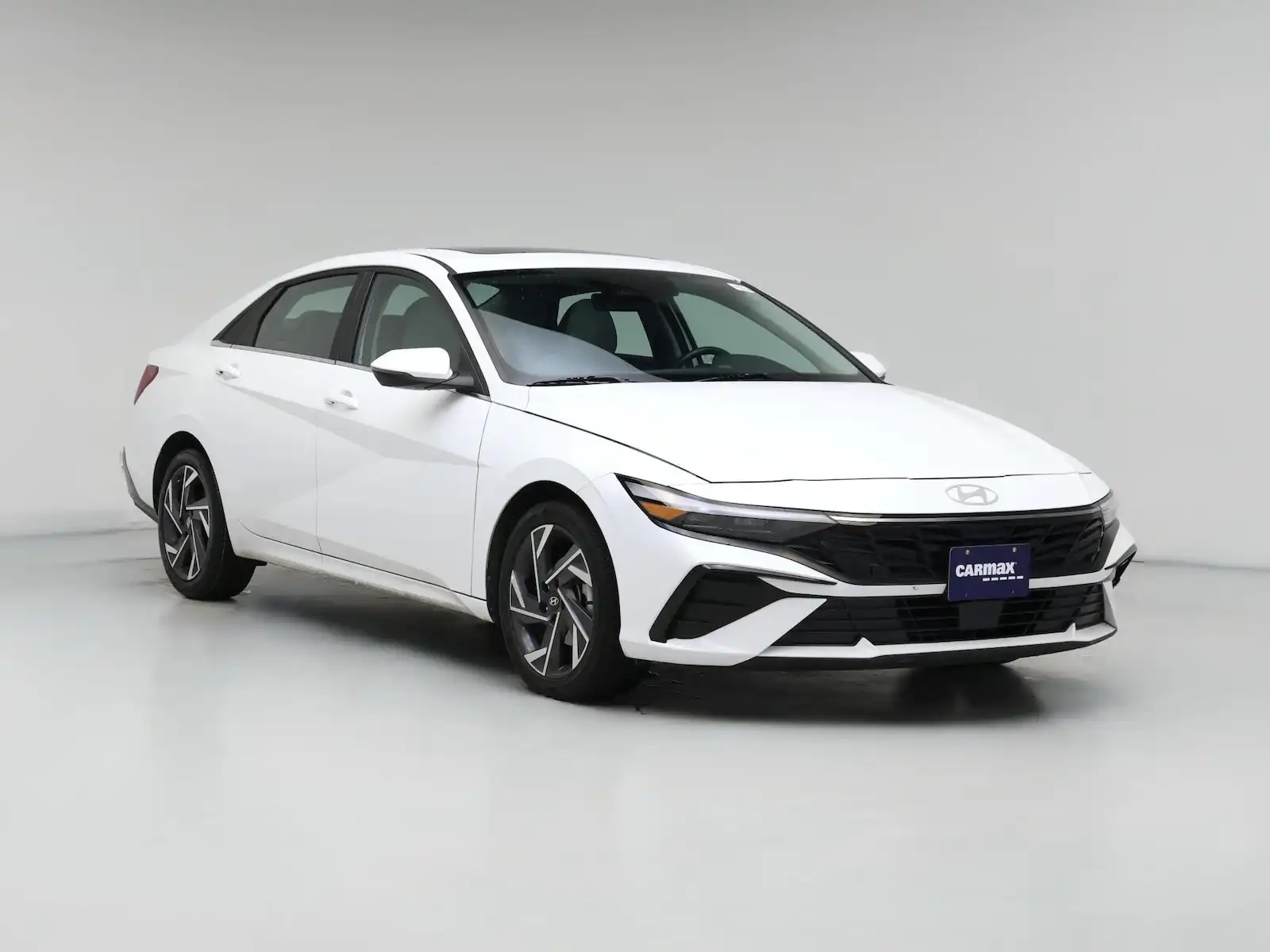 2025 Hyundai Elantra 1.6 Hybrid Limited DCT's photo