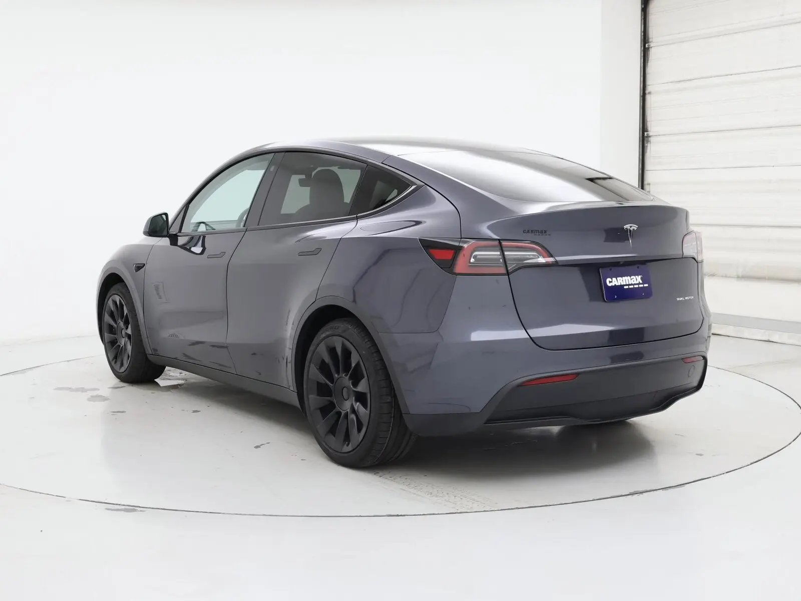 2022 Tesla Model Y Long Range Dual Motor AWD photo 3