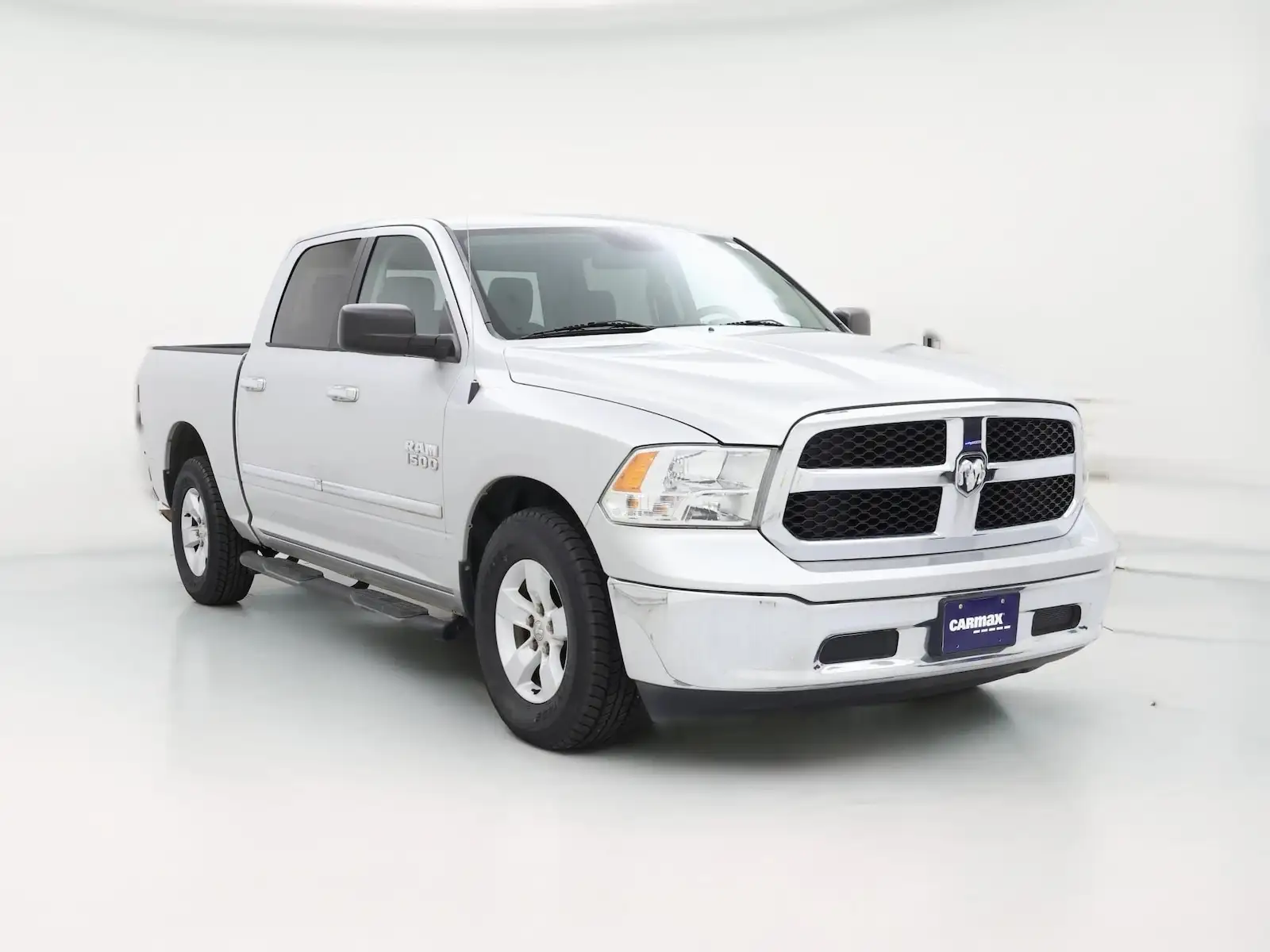 2016 RAM 1500 SLT Crew Cab 5'7's photo