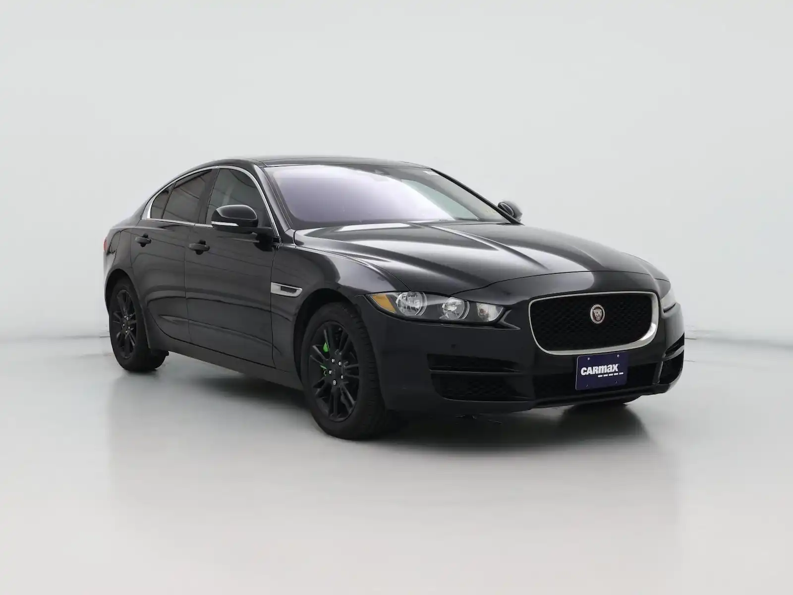 2019 Jaguar XE 25t Premium AWD's photo