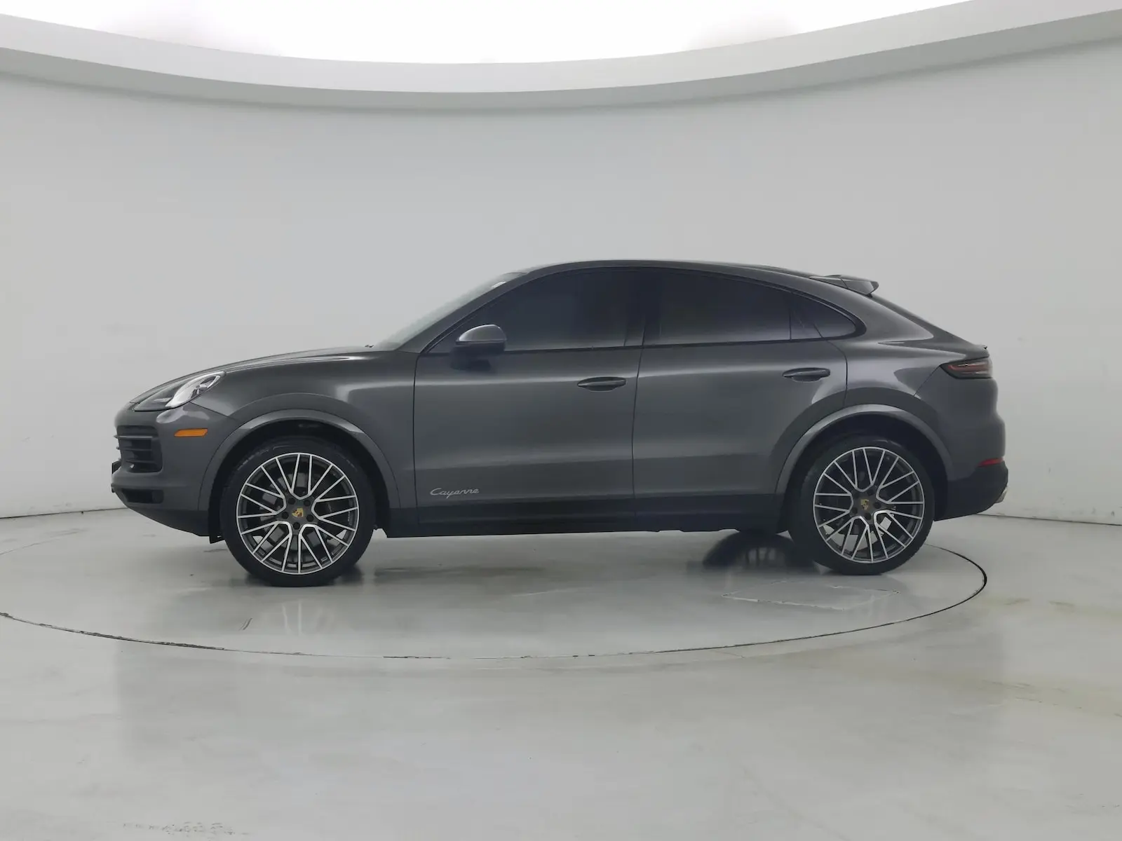 2023 Porsche Cayenne Base photo 4