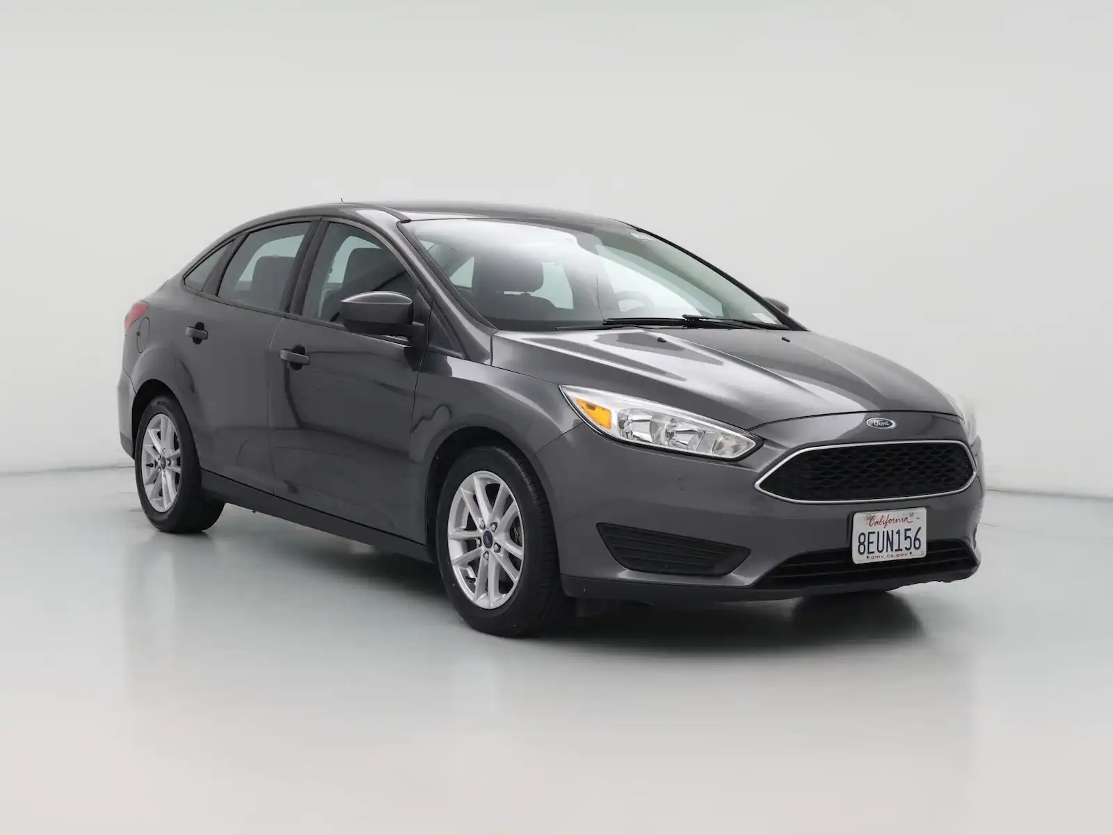 2018 Ford Focus SE Sedan's photo