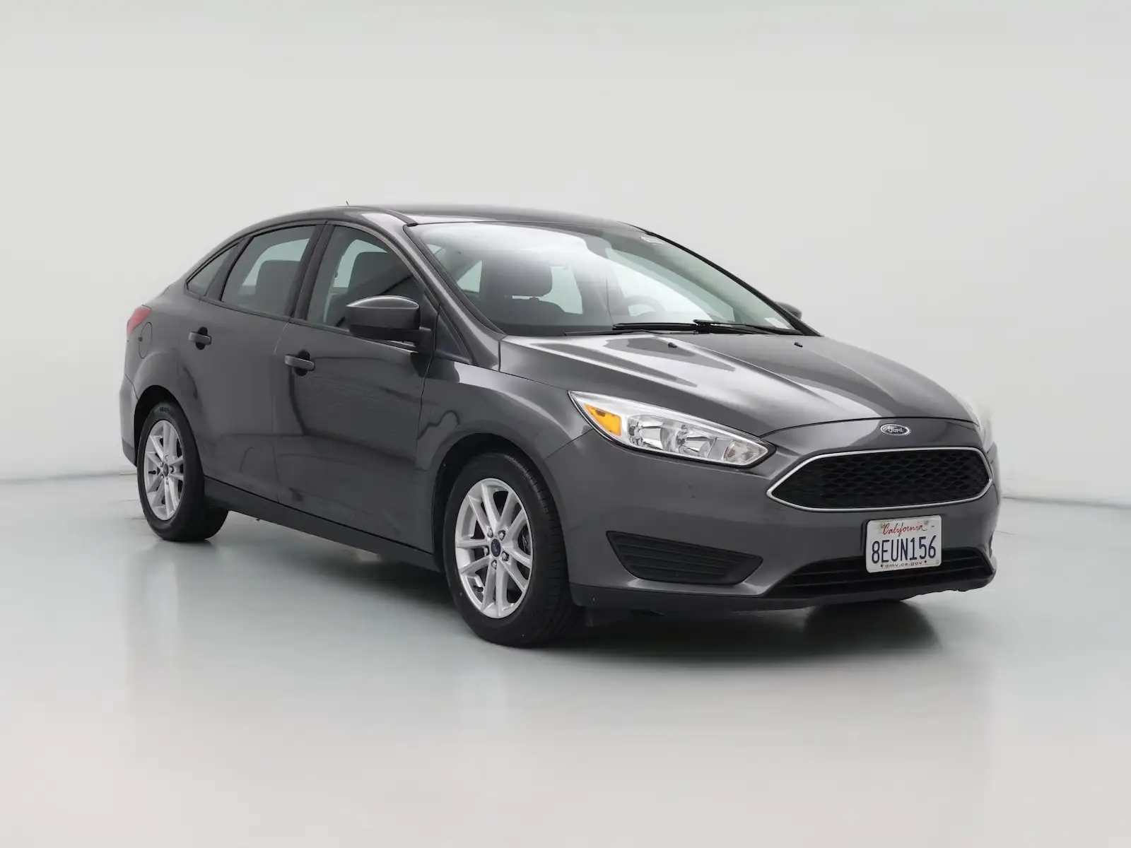 2018 Ford Focus SE Sedan's photo