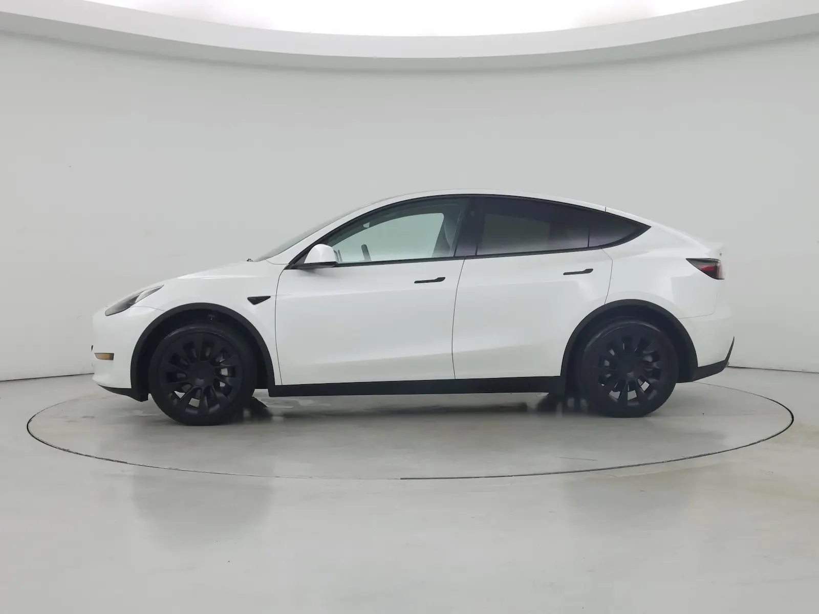 2023 Tesla Model Y RWD photo 4