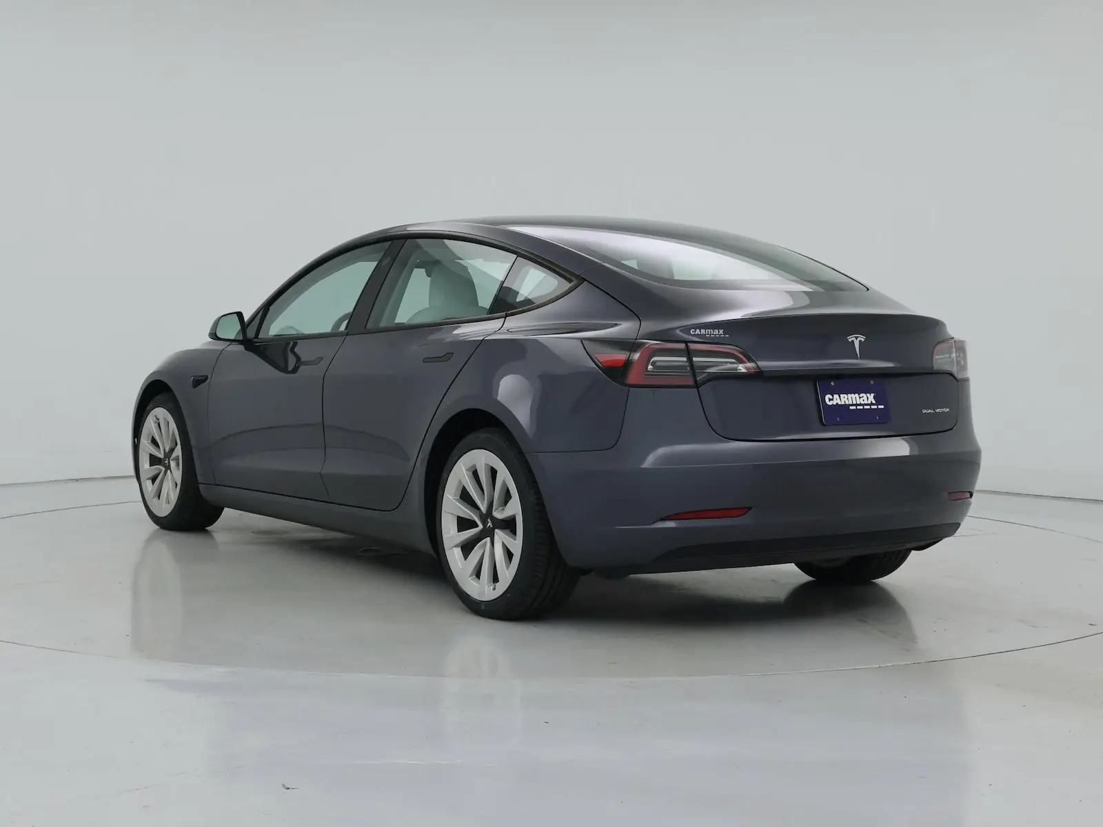 2023 Tesla Model 3 Long Range photo 3
