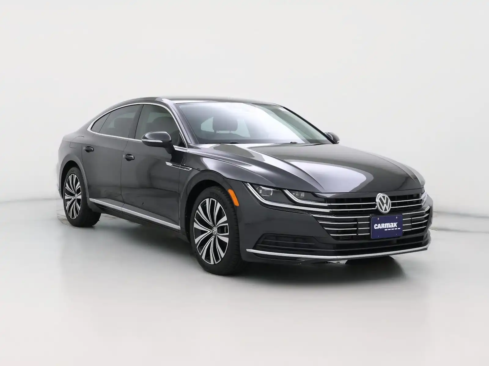 2019 Volkswagen Arteon SE with 4Motion's photo