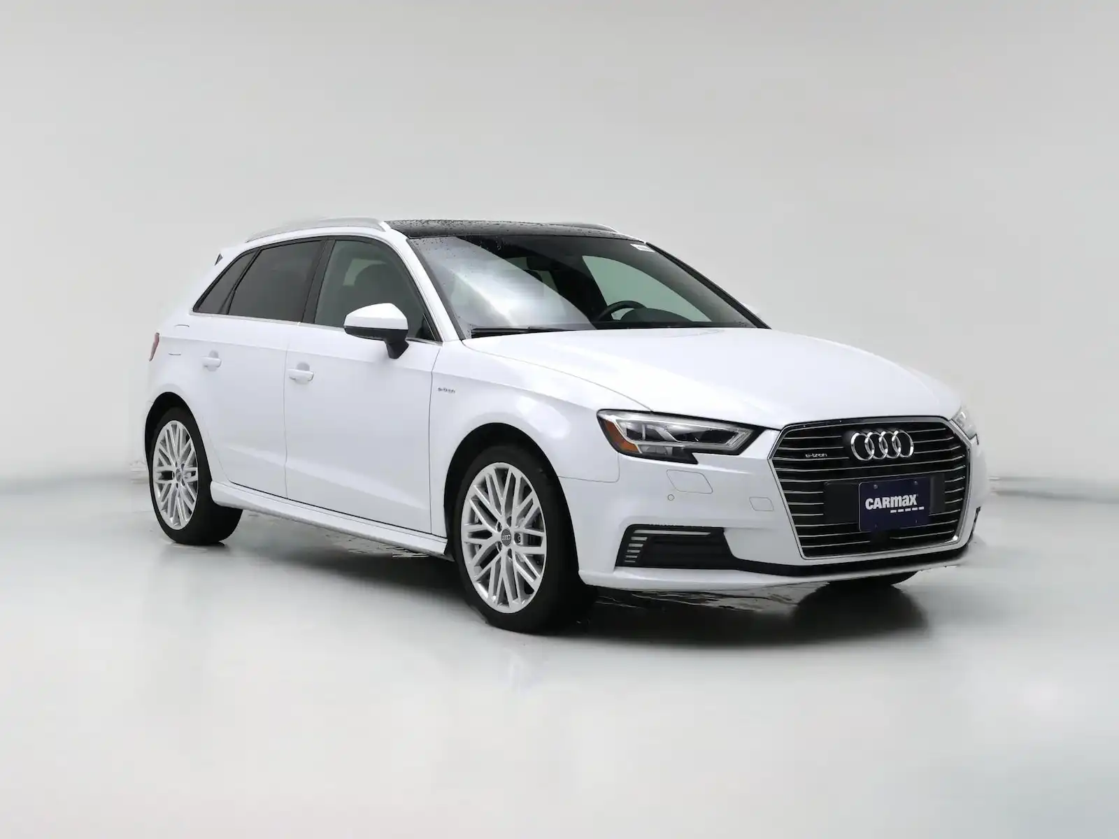 2018 Audi A3 e-tron 1.4T Premium Plus S tronic's photo