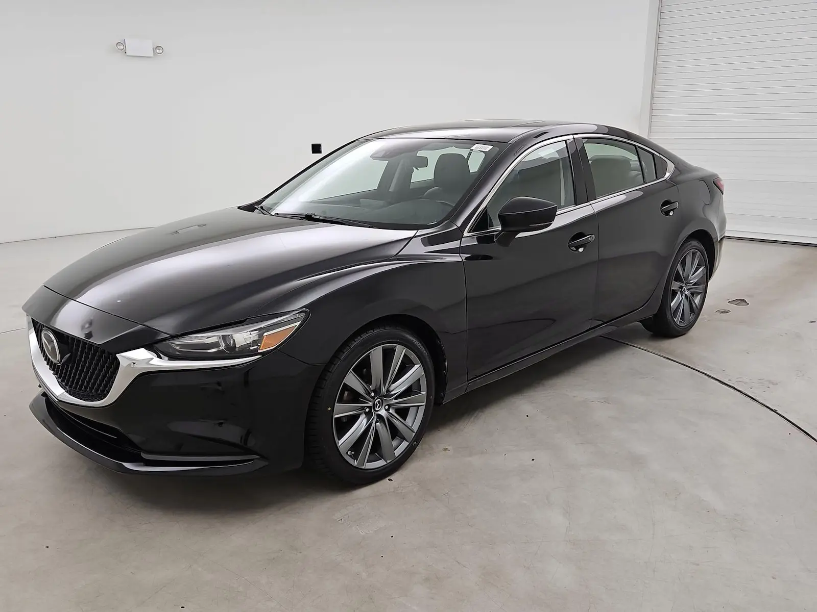 2020 Mazda EZ-6 Touring Auto photo 3