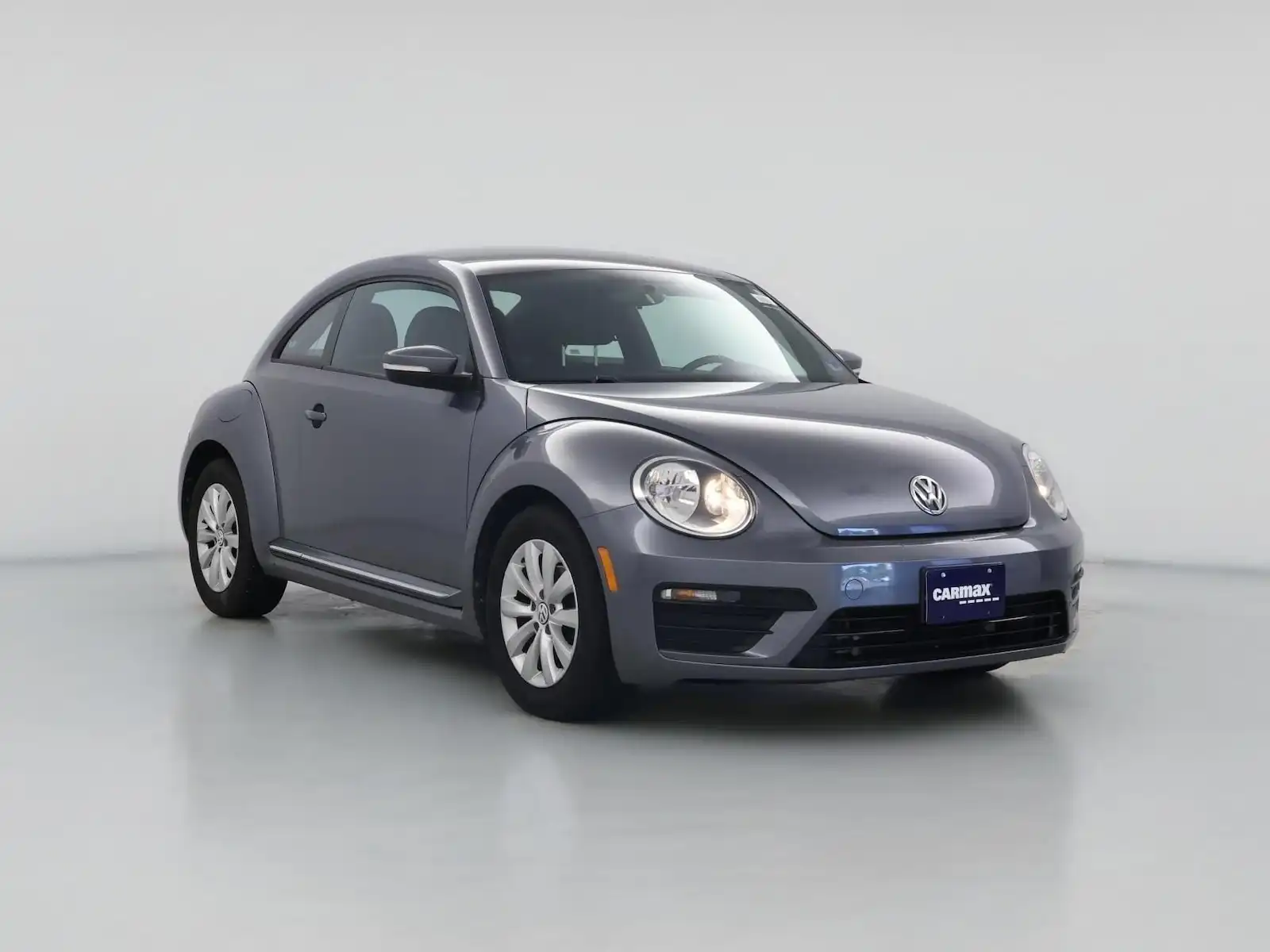 2019 Volkswagen Beetle 2.0T S Auto's photo