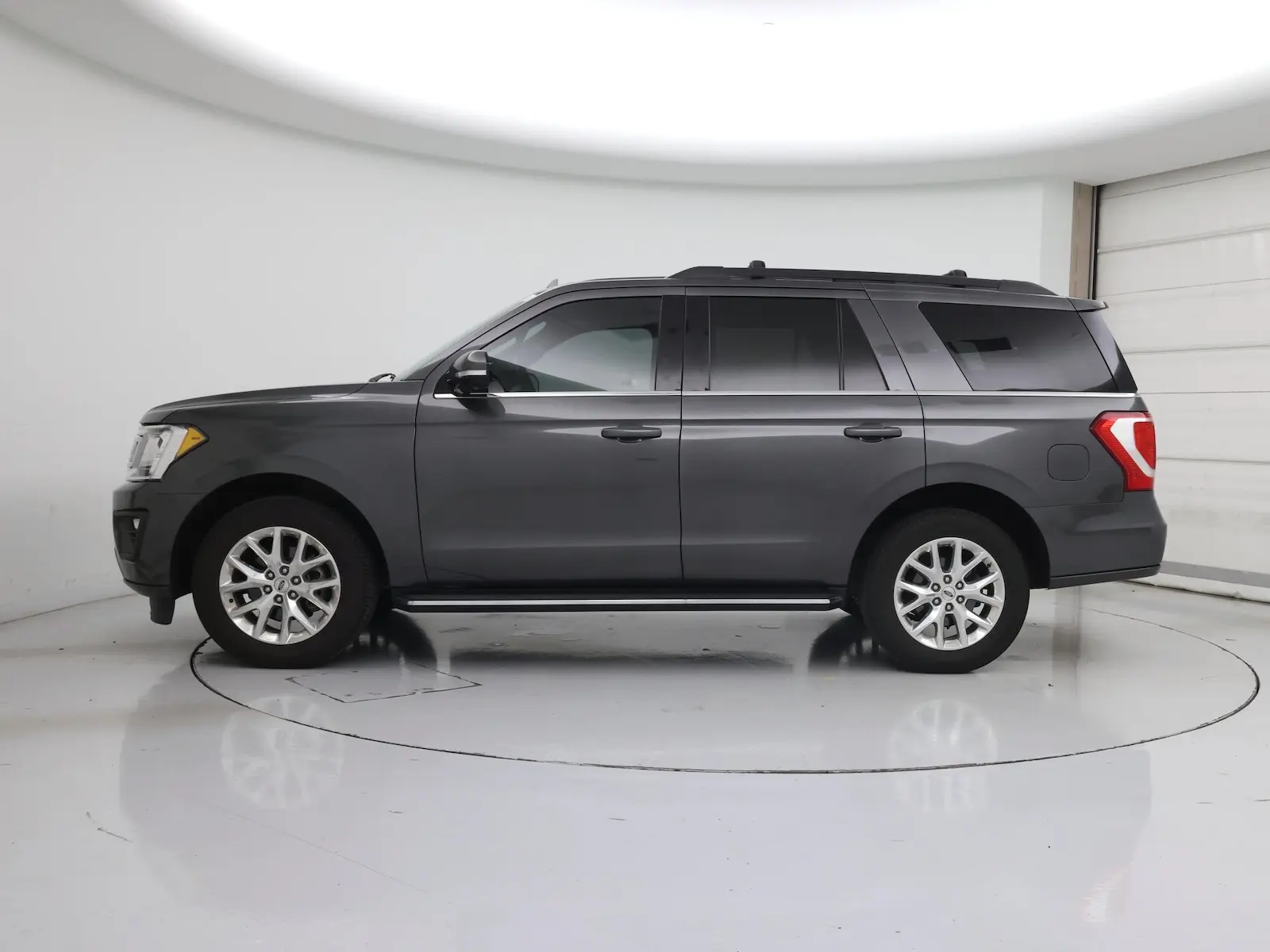 2020 Ford Expedition XLT photo 4