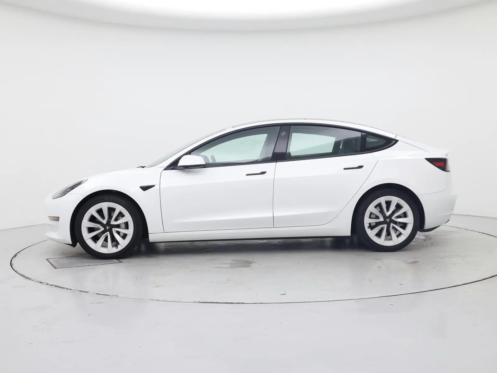 2023 Tesla Model 3 Long Range photo 4