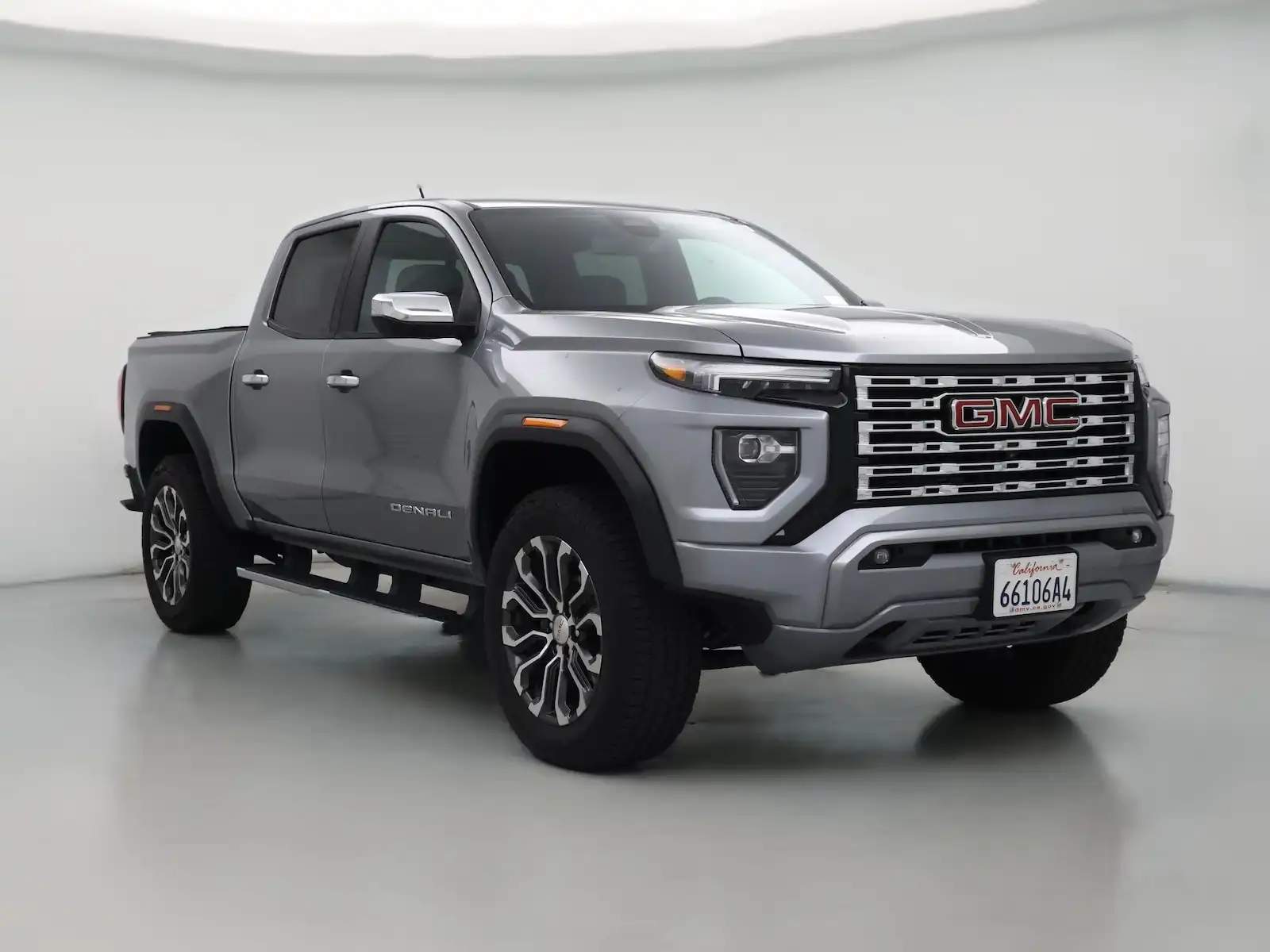 2024 GMC Canyon Denali 4WD Crew Cab Short Box's photo
