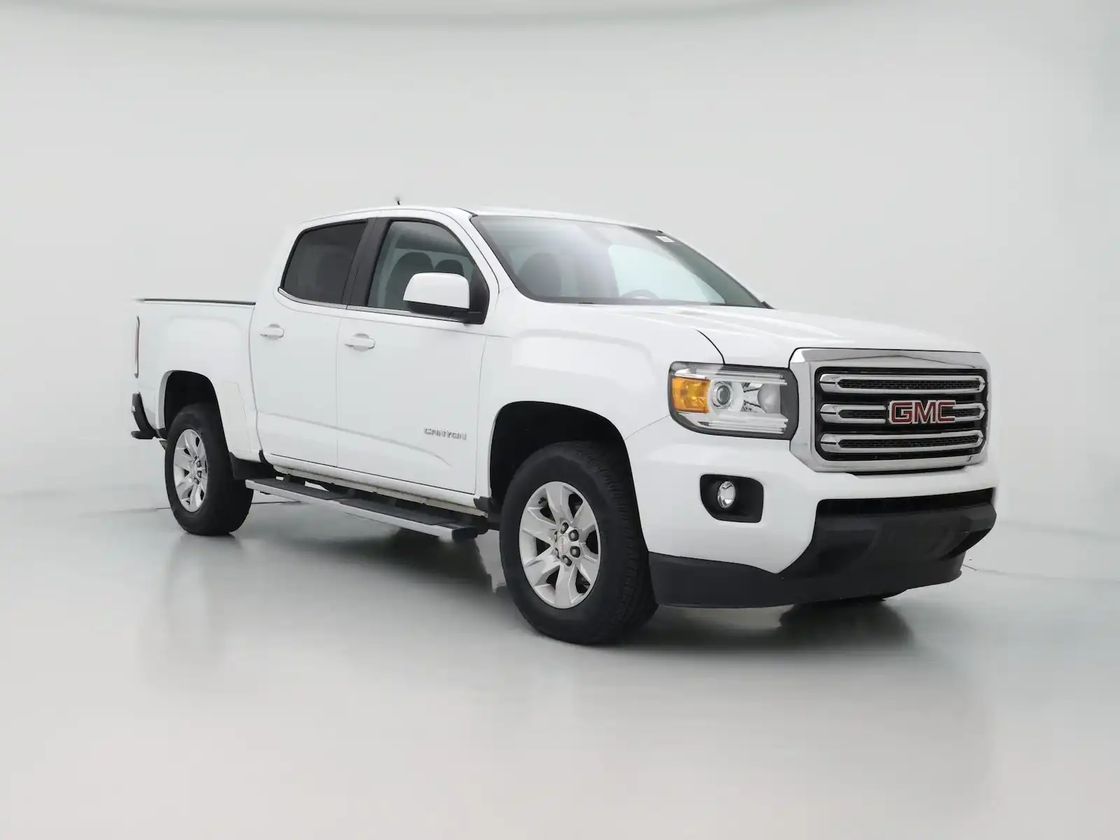 2016 GMC Canyon SLE 2WD Crew Cab Short Box's photo
