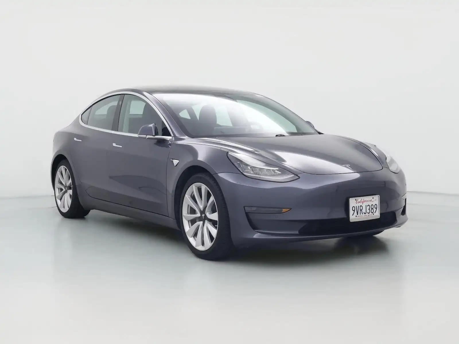 2020 Tesla Model 3 Standard Range Plus's photo