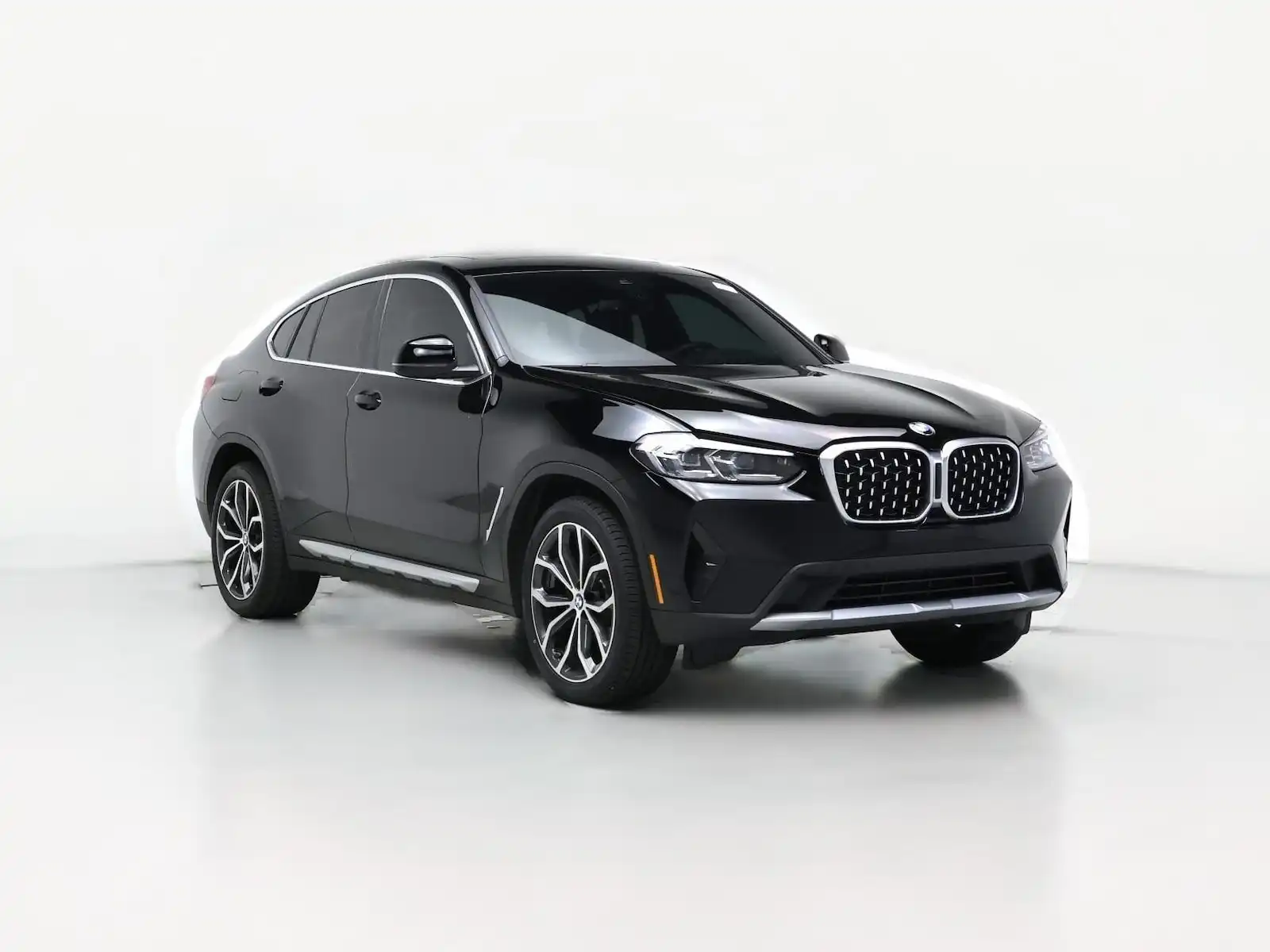 2025 BMW X4 xDrive30i's photo