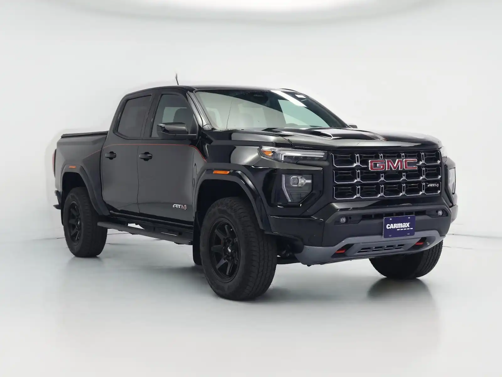 2025 GMC Canyon AT4 4WD Crew Cab Short Box's photo