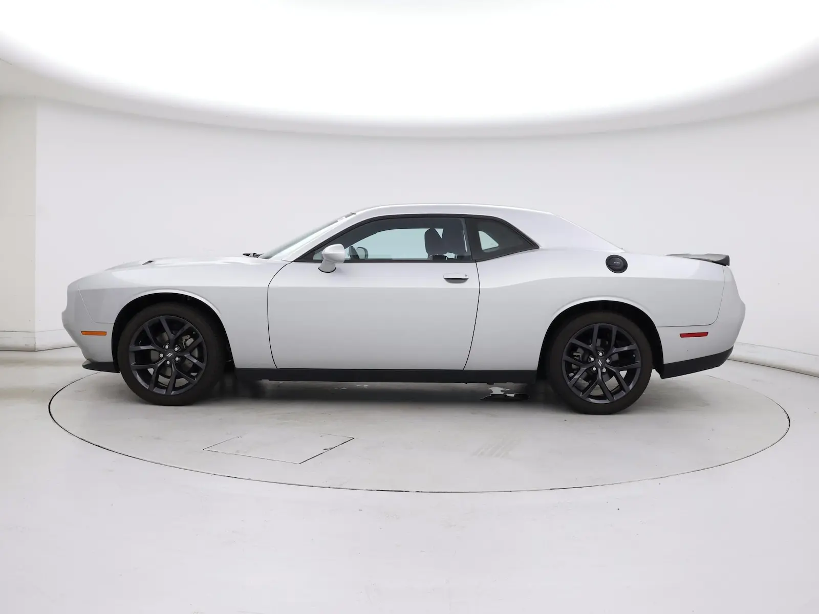 2023 Dodge Challenger SXT Auto photo 4