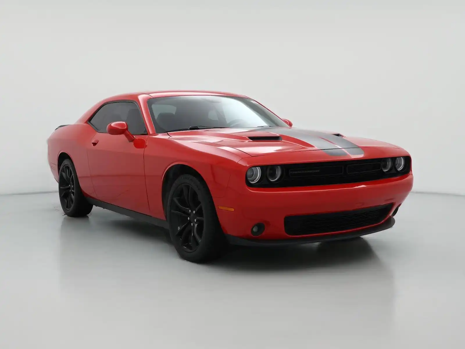2016 Dodge Challenger SXT Plus's photo