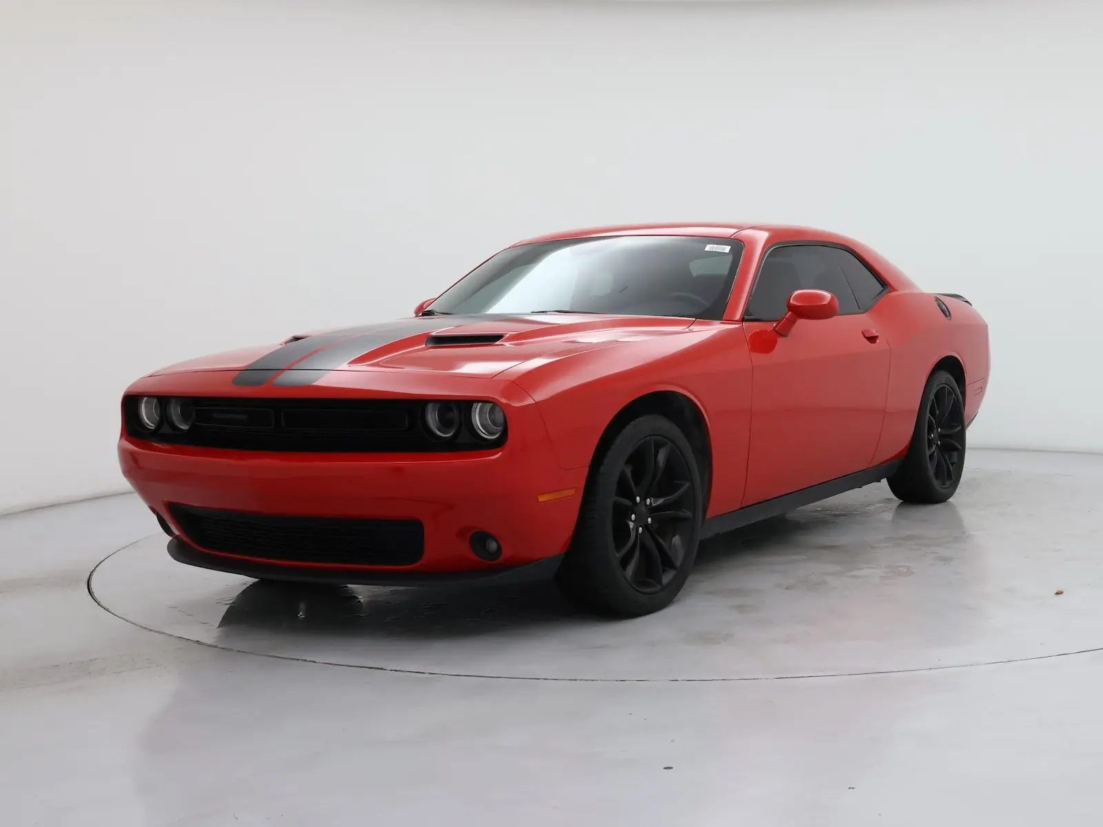 2016 Dodge Challenger SXT Plus photo 5