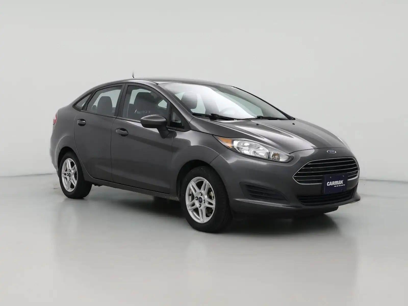 2017 Ford Fiesta SE Sedan's photo